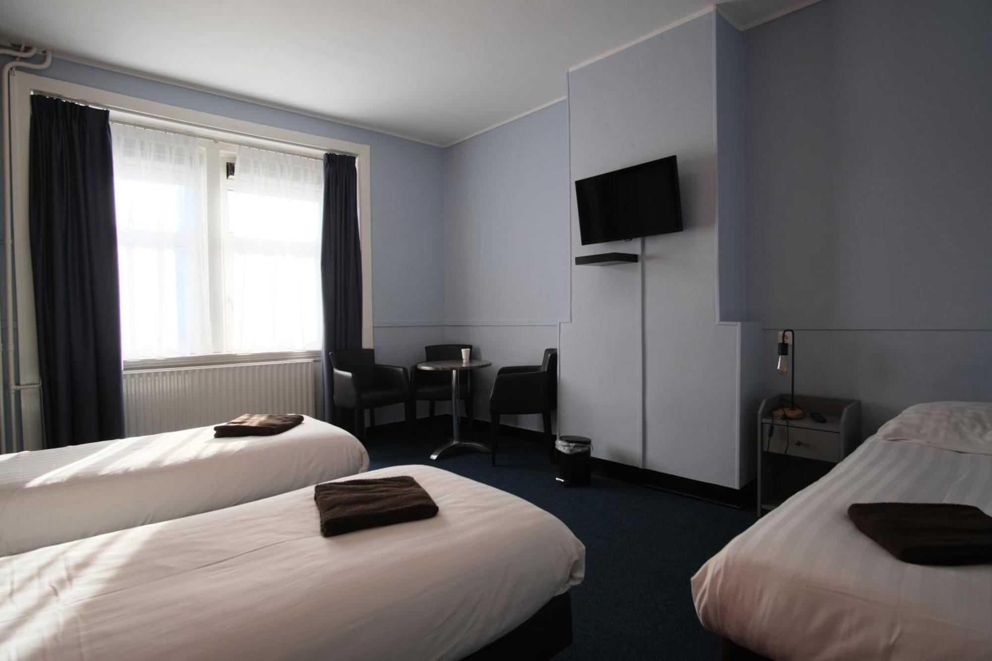 Triple Room,1516412281:JPEG