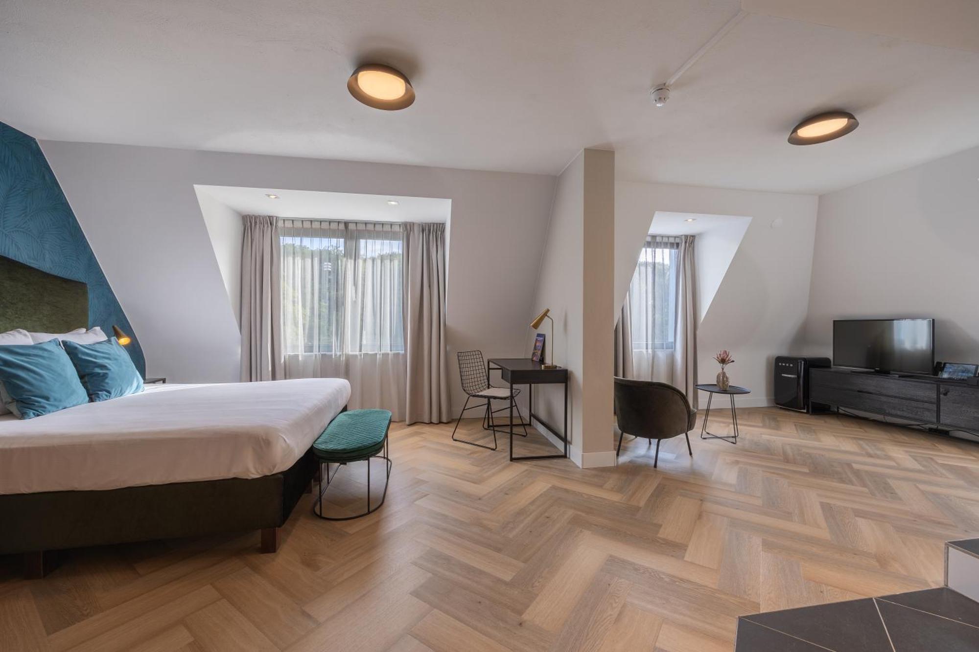 Junior Suite,1516433440:JPEG