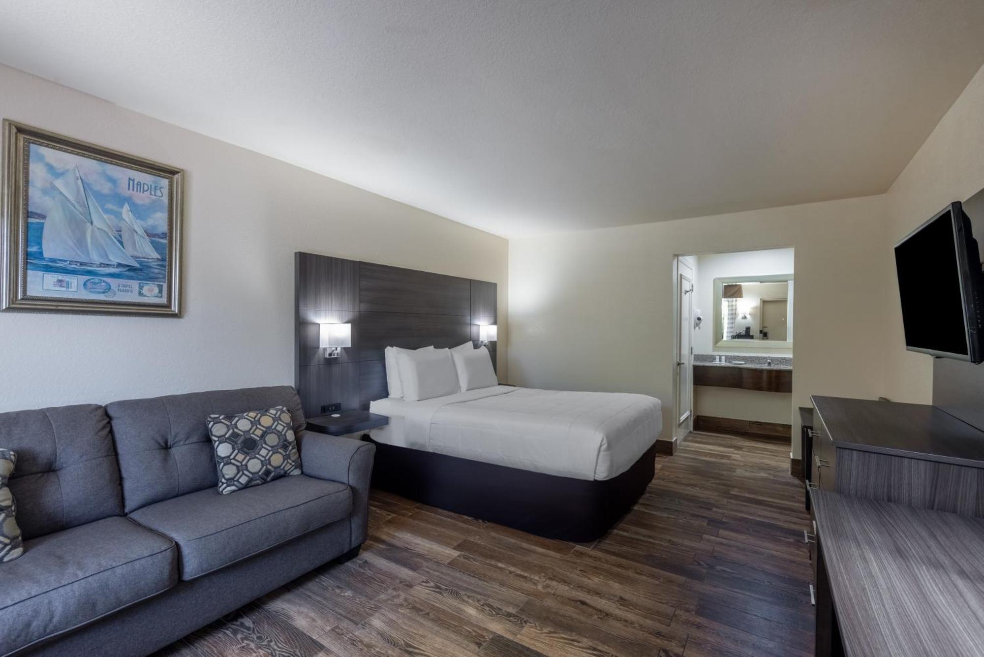 Deluxe Queen Room  - Ground Floor/Non-Smoking,1584416991:JPEG