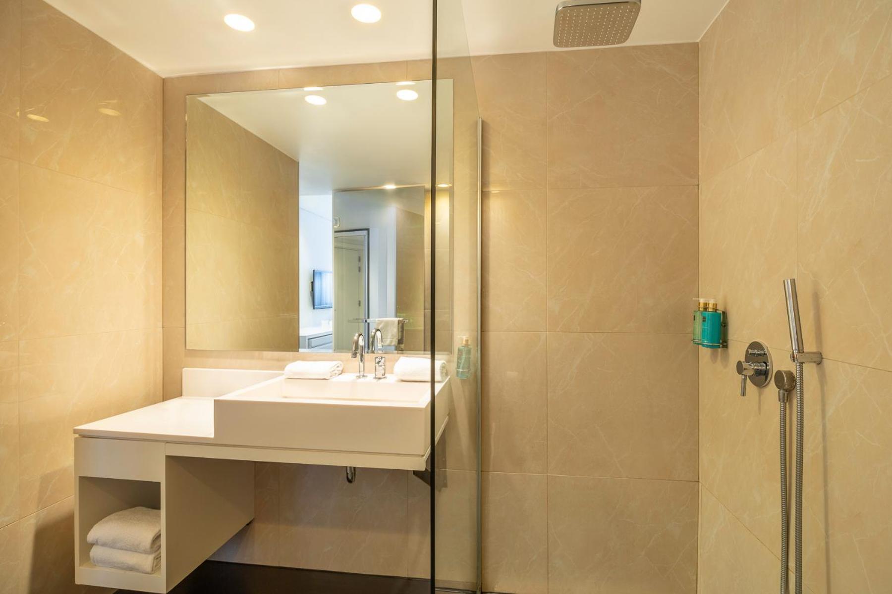 Quarto Duplo Standard