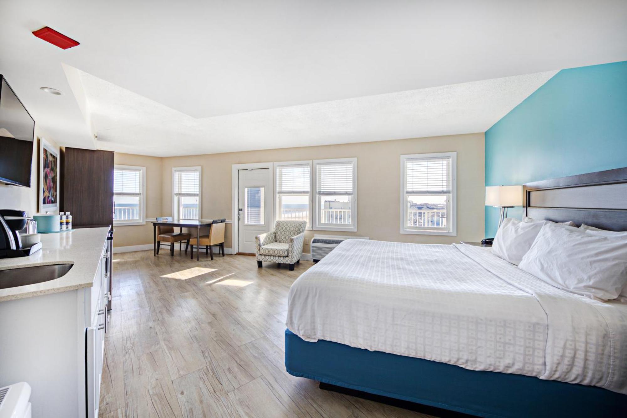 Deluxe King Suite,1520697067:JPEG