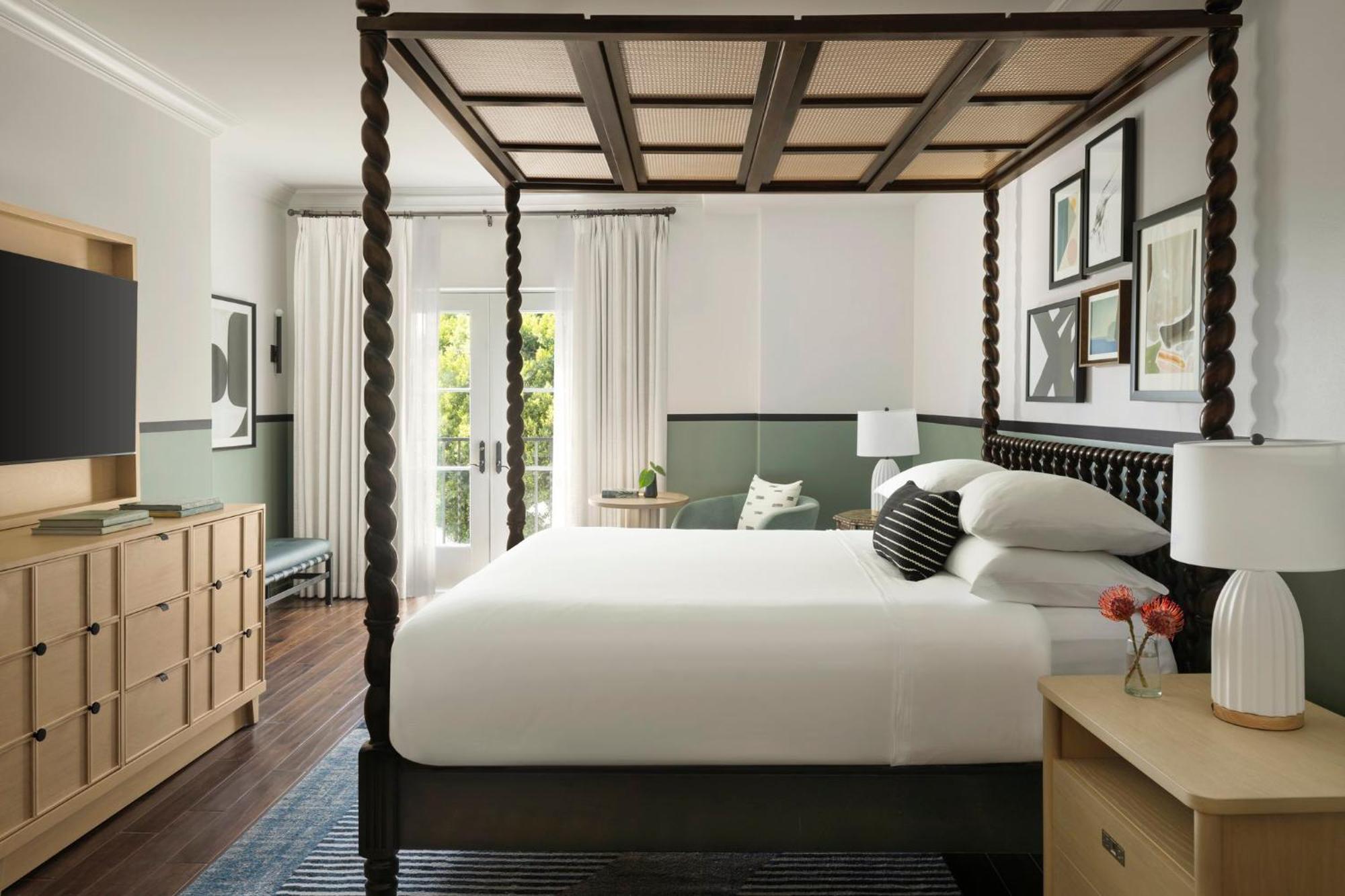 Premium King Room with Juliet Balcony