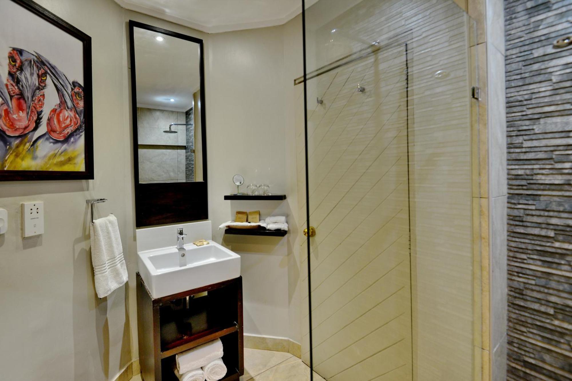Chambre Double - Vue sur Point d'Eau