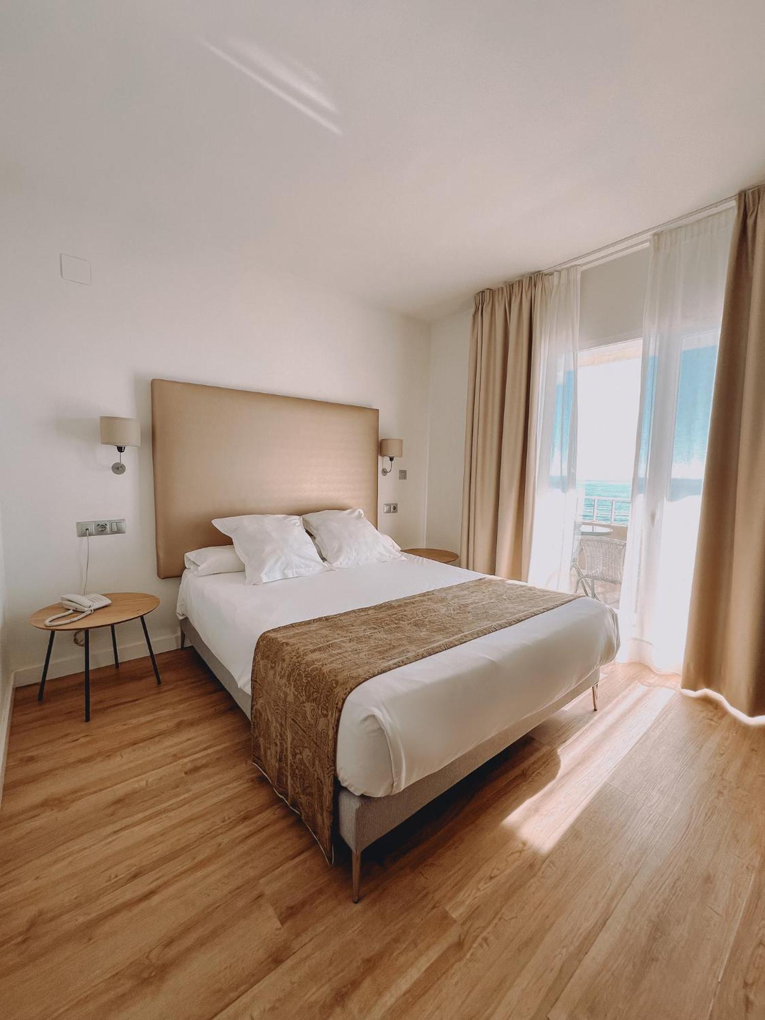Habitación Doble Económica con vistas al mar