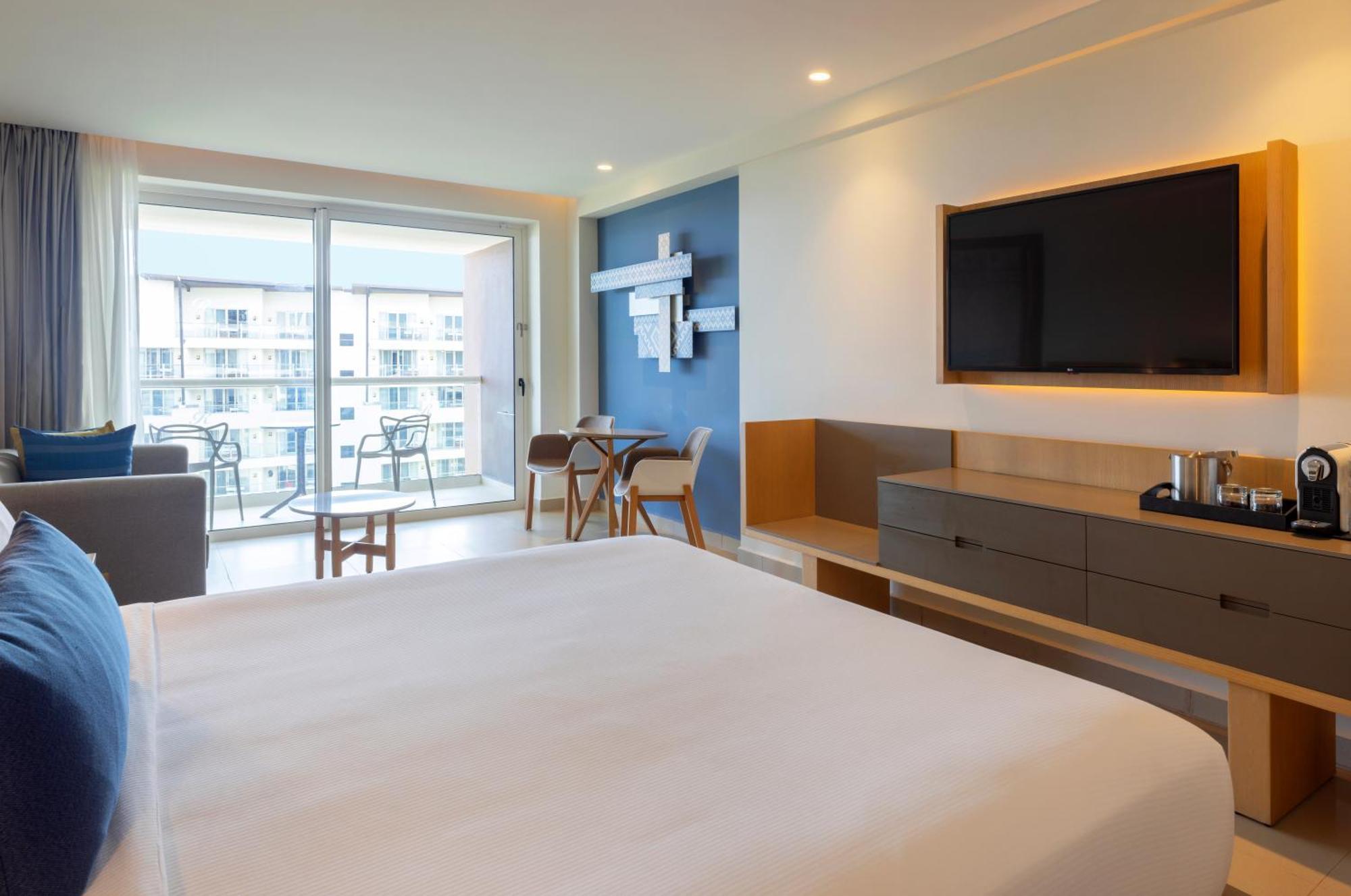 Luxury Junior Suite