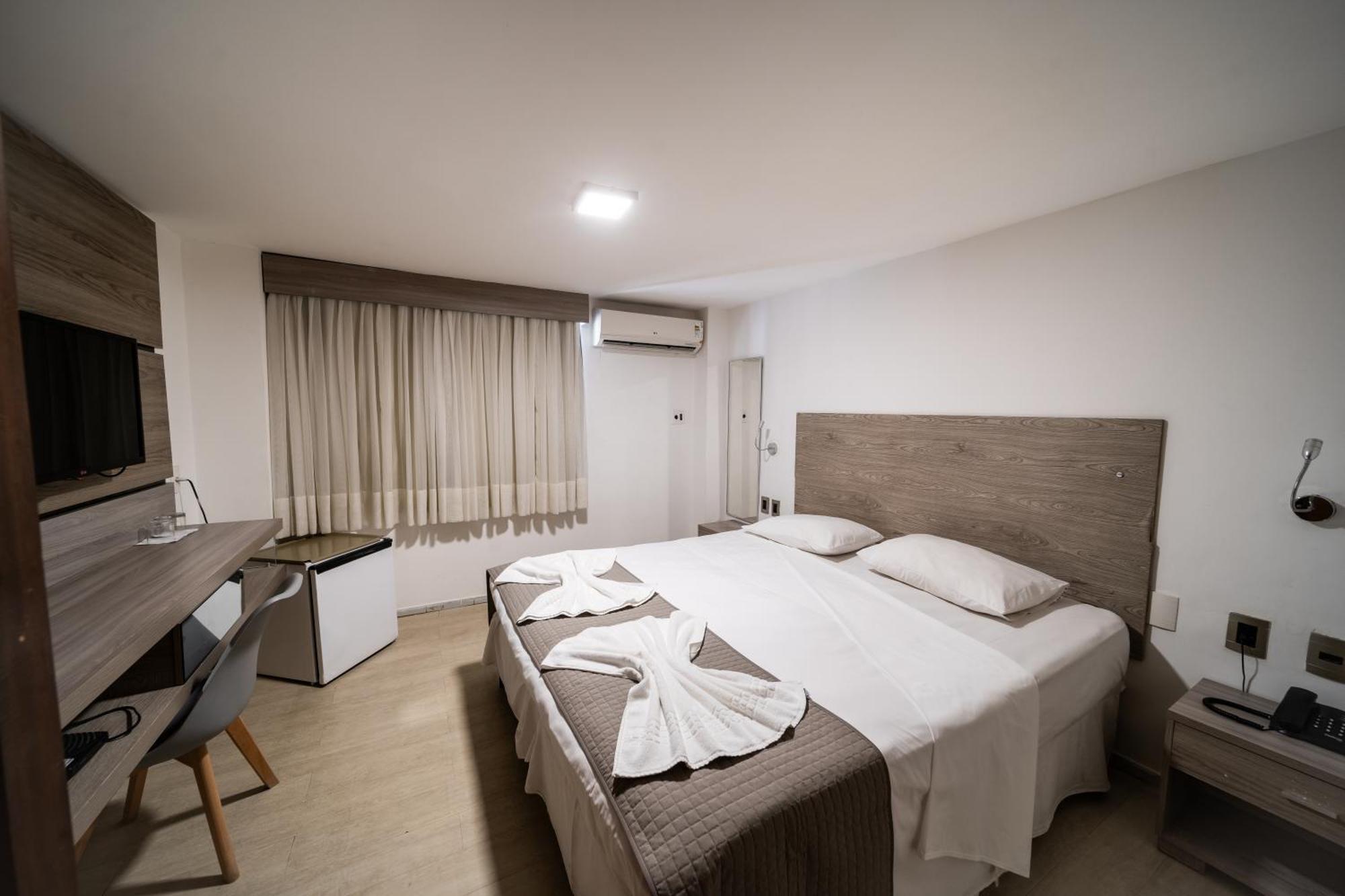 Quarto Standard com Cama de Casal ou 2 de Solteiro
