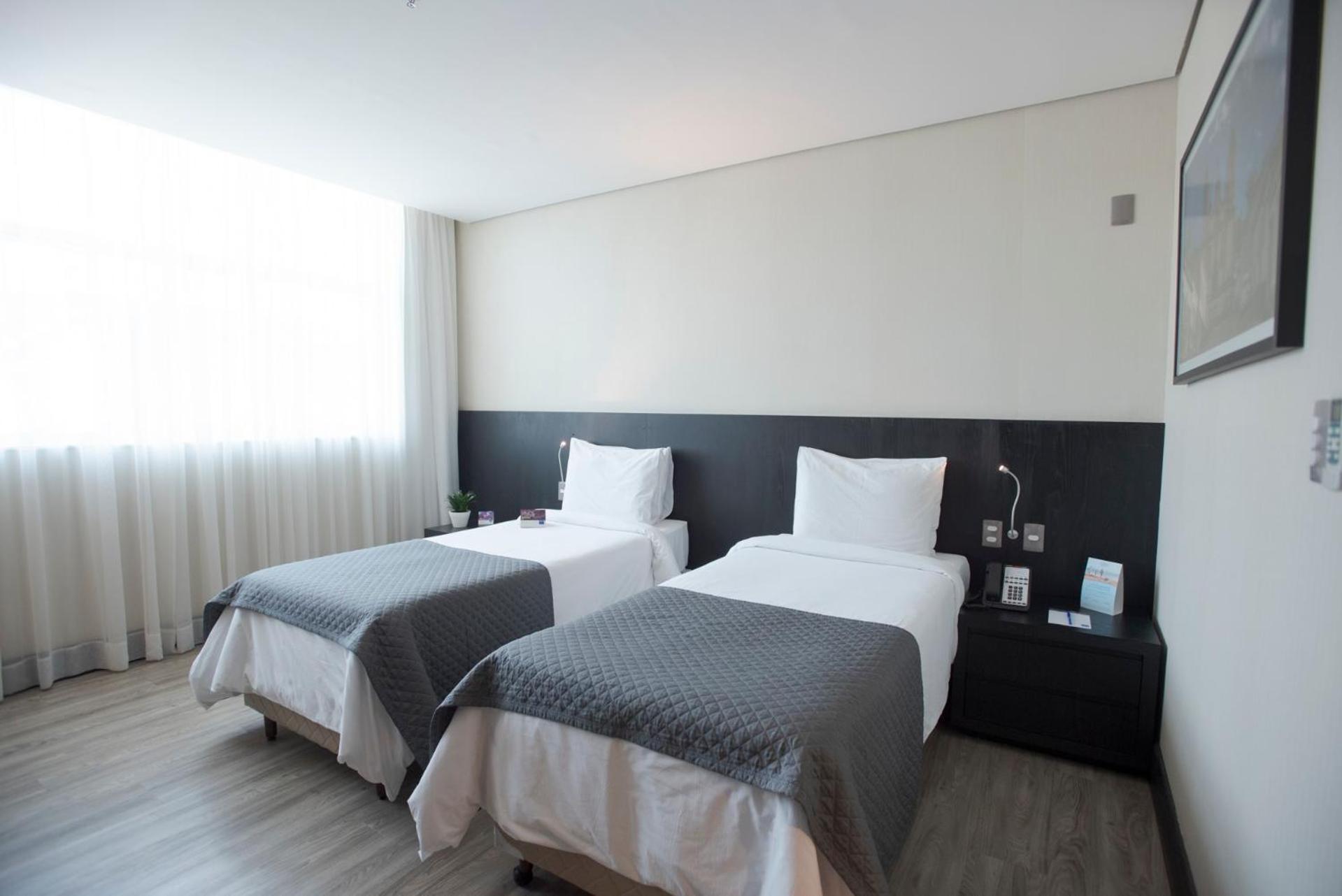 Premium Twin Room Non-Smoking,1212632095:JPEG
