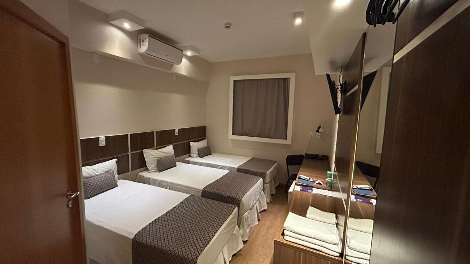 Quarto Triplo Standard