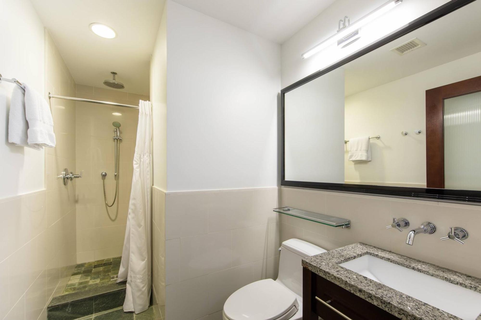 Chambre de Luxe avec 2 Lits Doubles