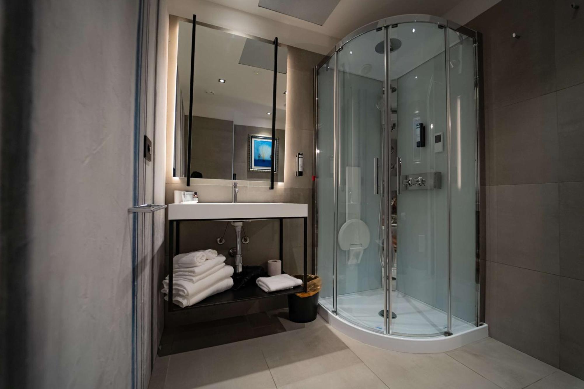 Suite Queen con Divano-Letto e Giardino Privato - Non Fumatori
