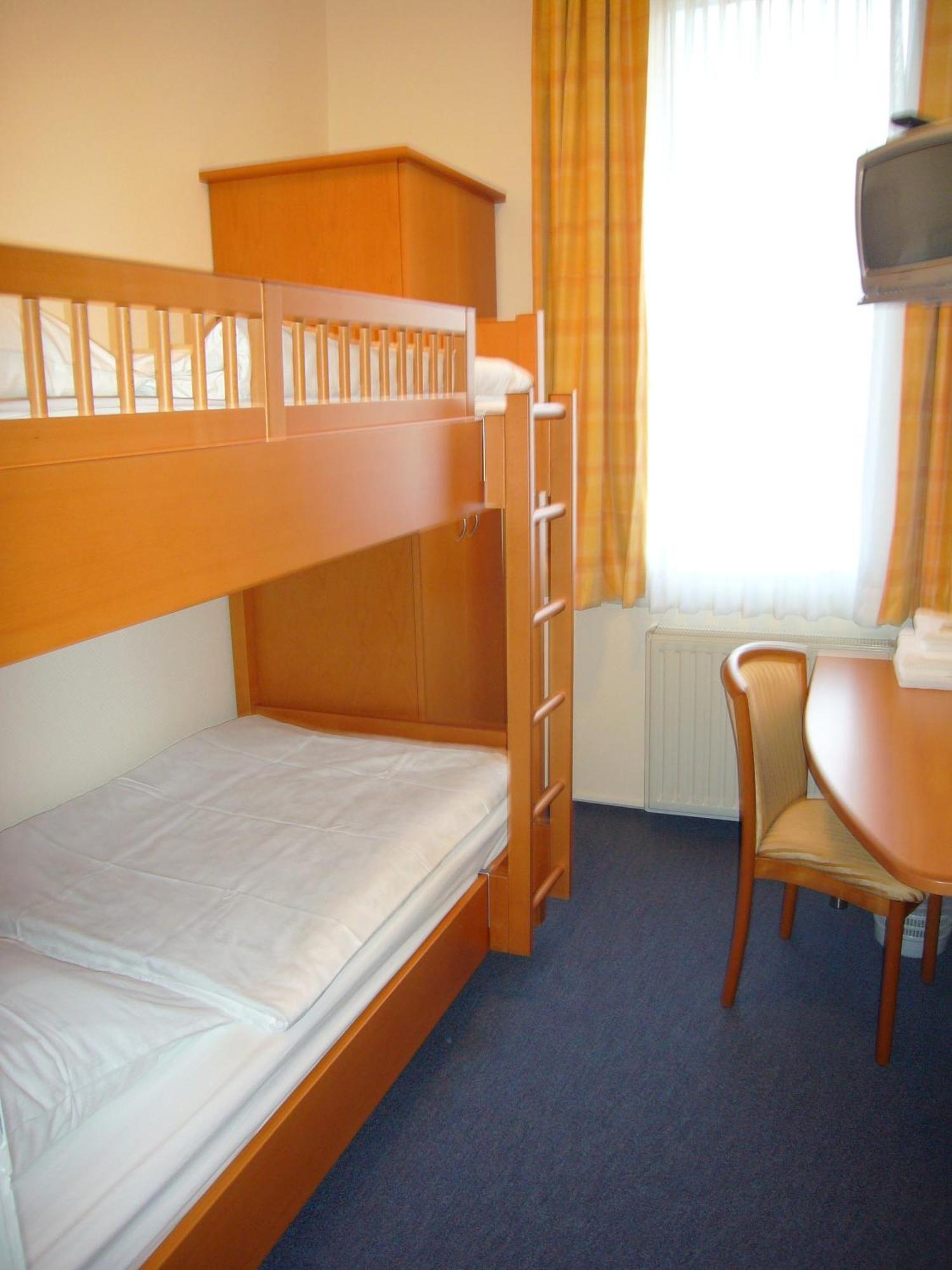 Vierbettzimmer