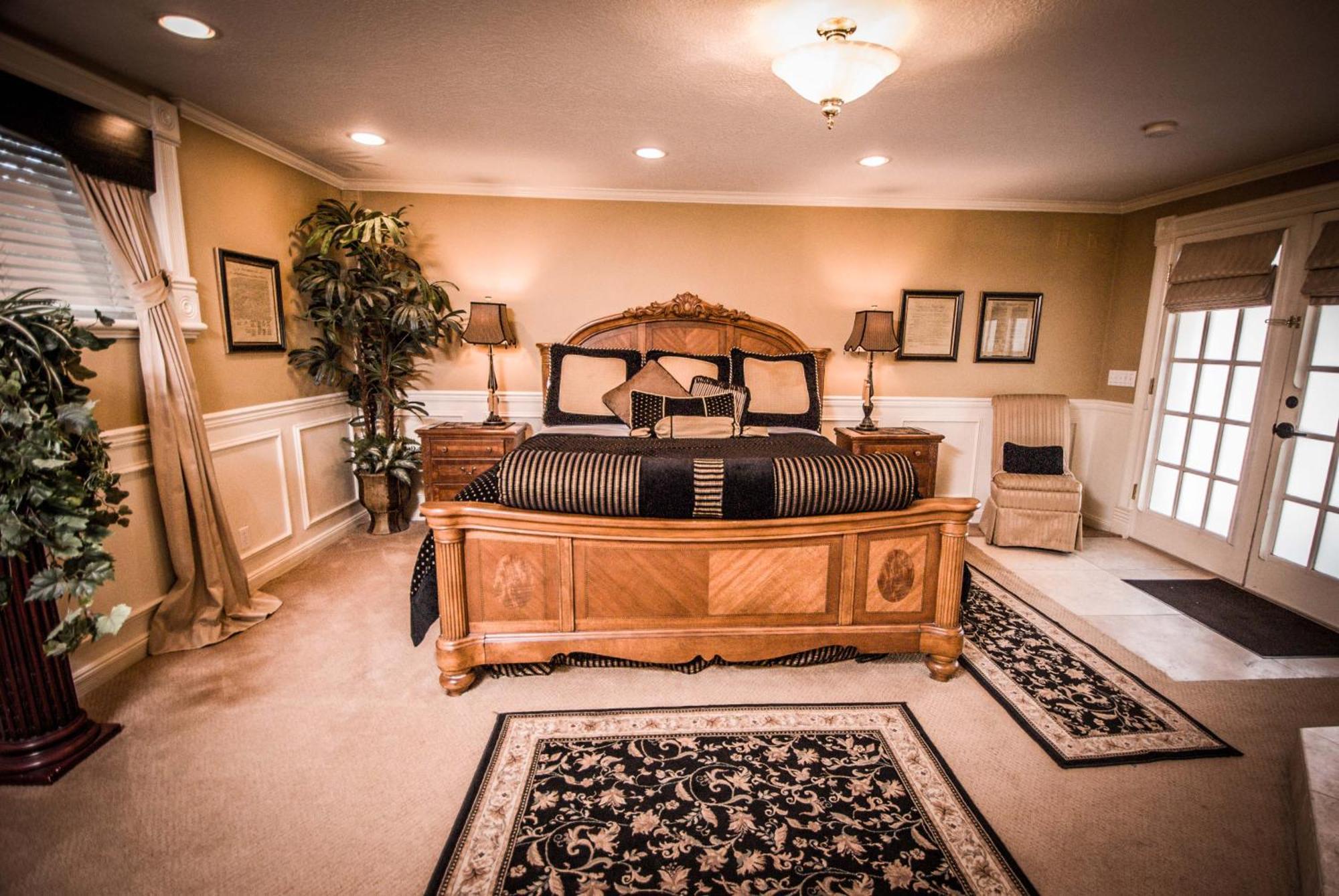 Deluxe Double Room with Bath