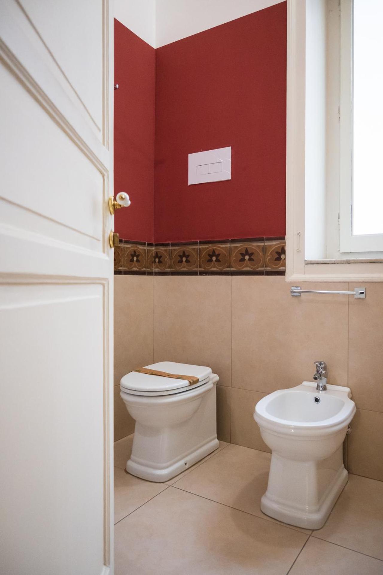 Tweepersoonskamer met een Eigen Externe Badkamer