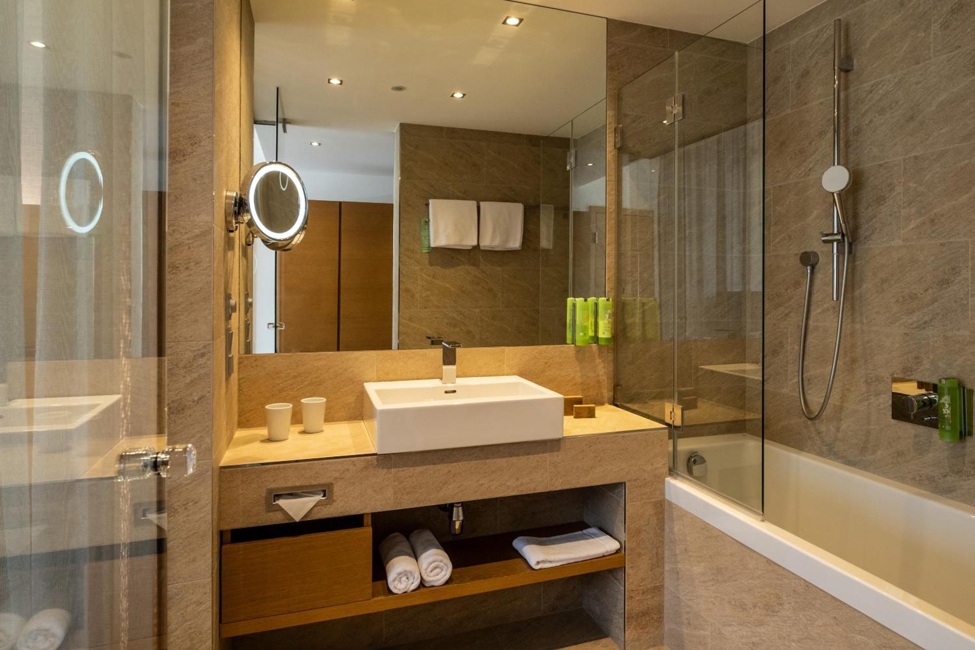 Premium Doppelzimmer mit Bergblick