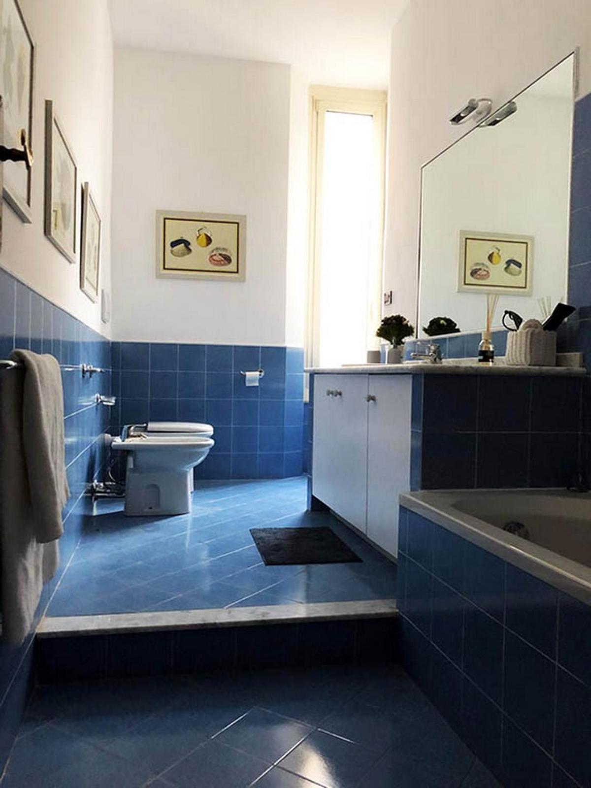 Camera Matrimoniale con Bagno in Comune