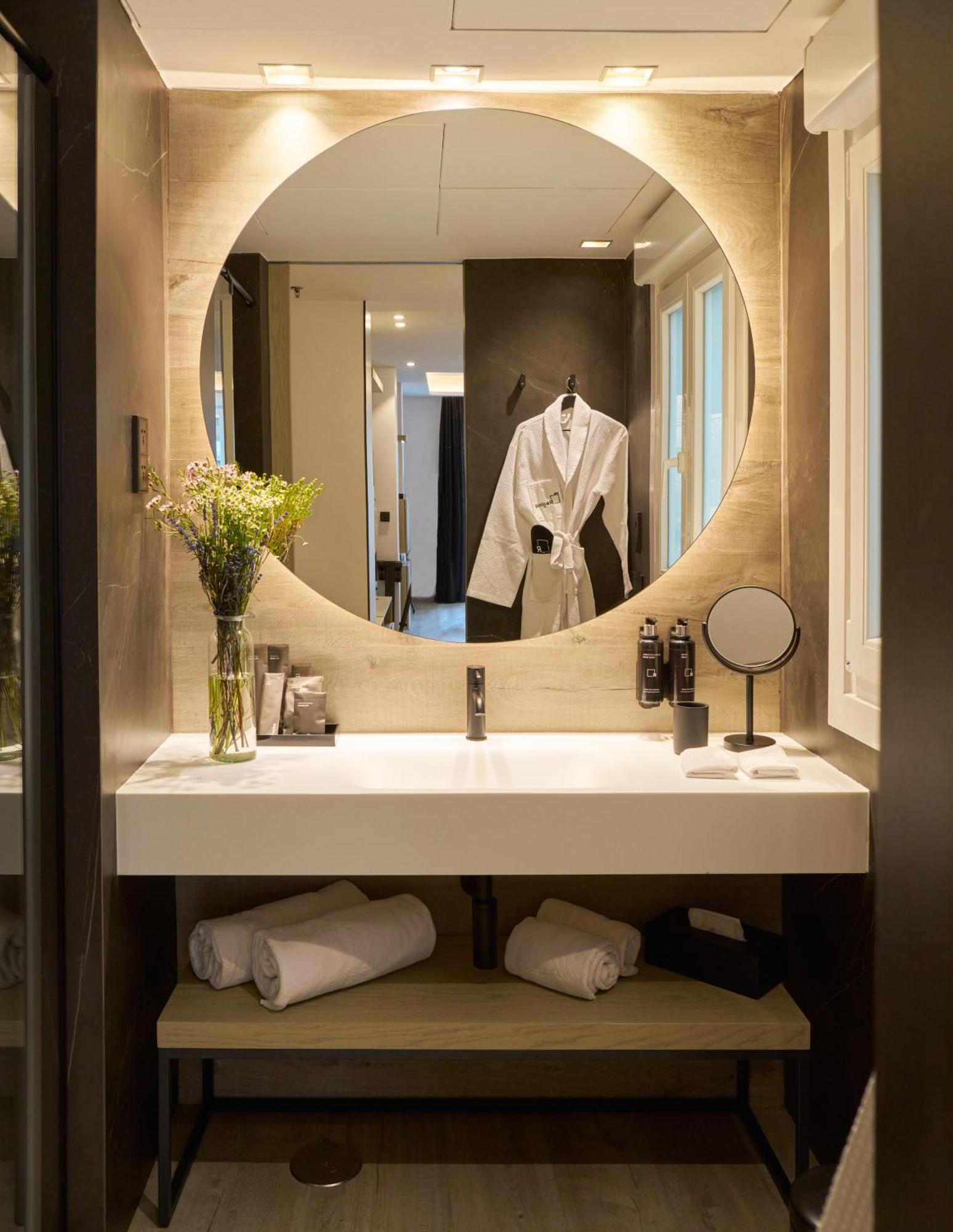 Suite Júnior Alcalá