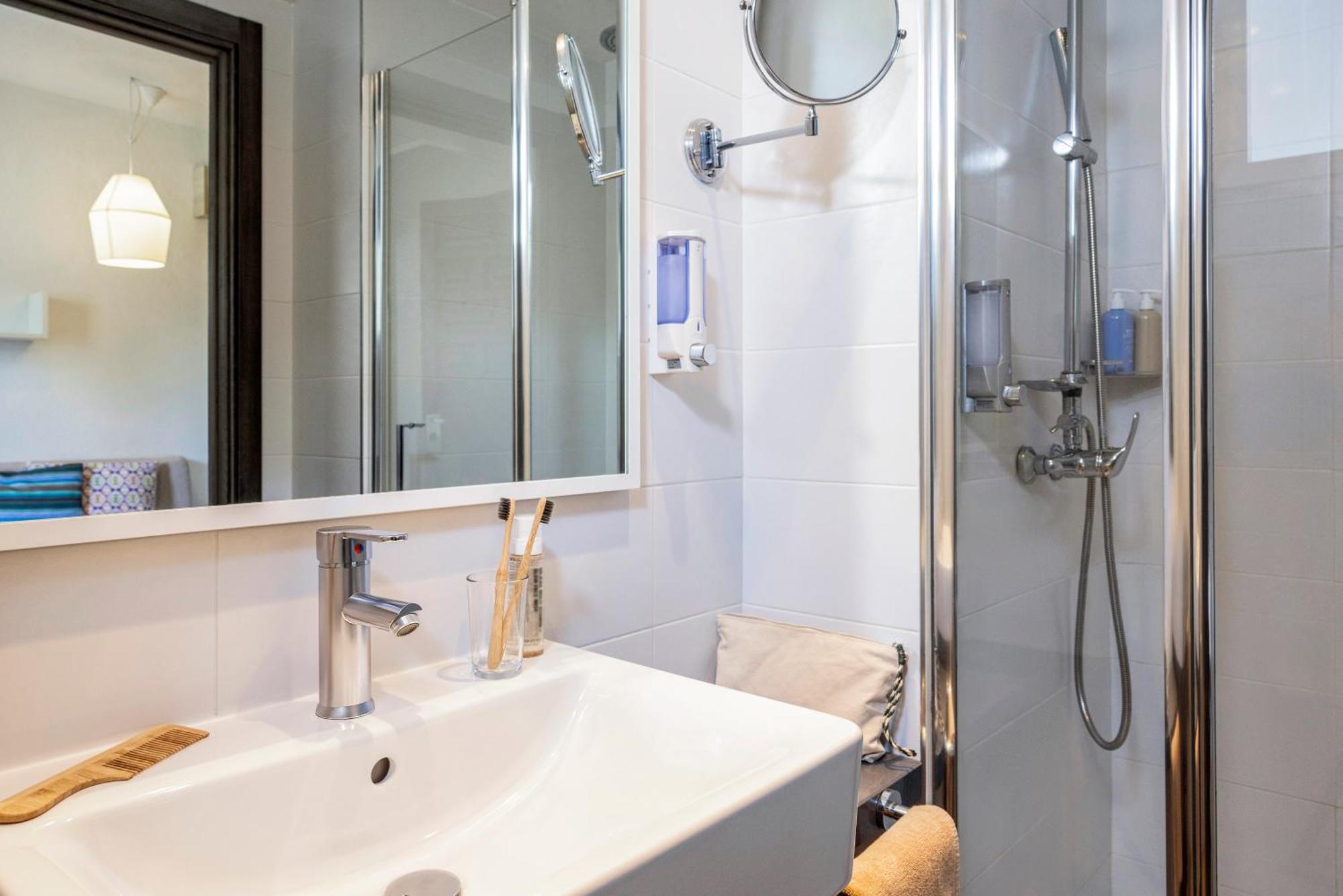Habitación Doble Estándar (2 adultos)