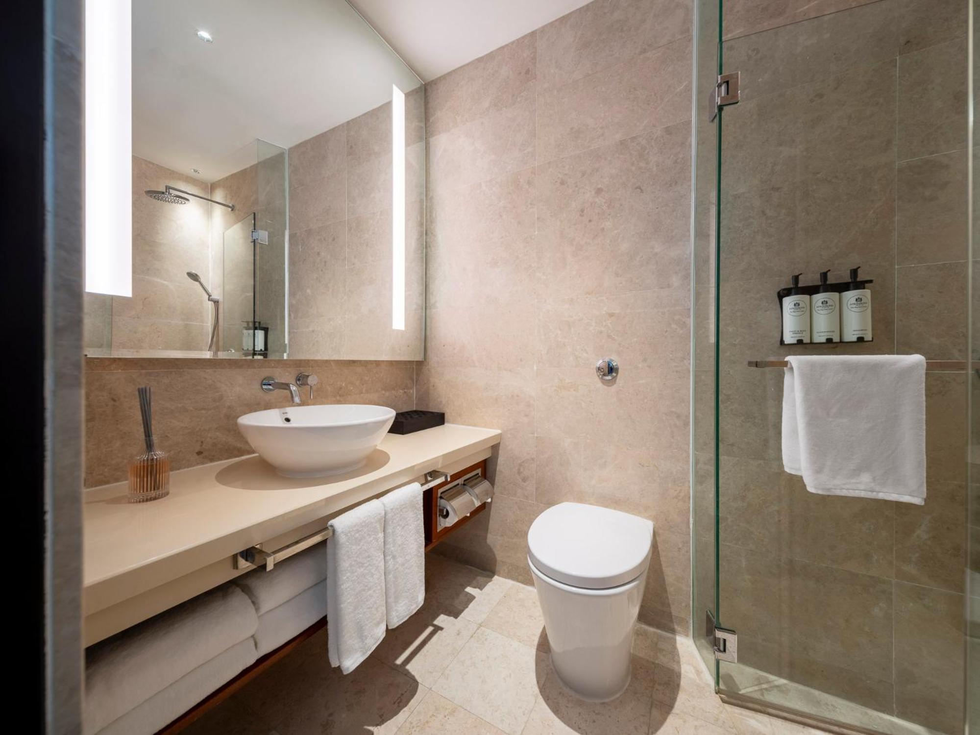 Chambre Lit Queen-Size de Luxe
