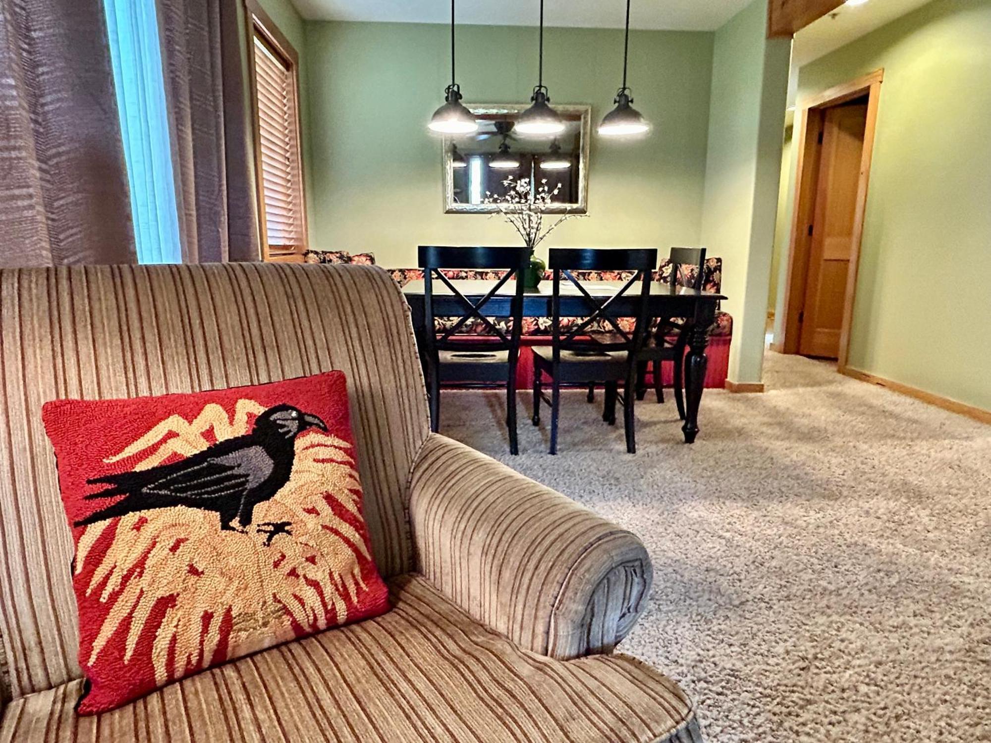 Luxury One-Bedroom Apartment
