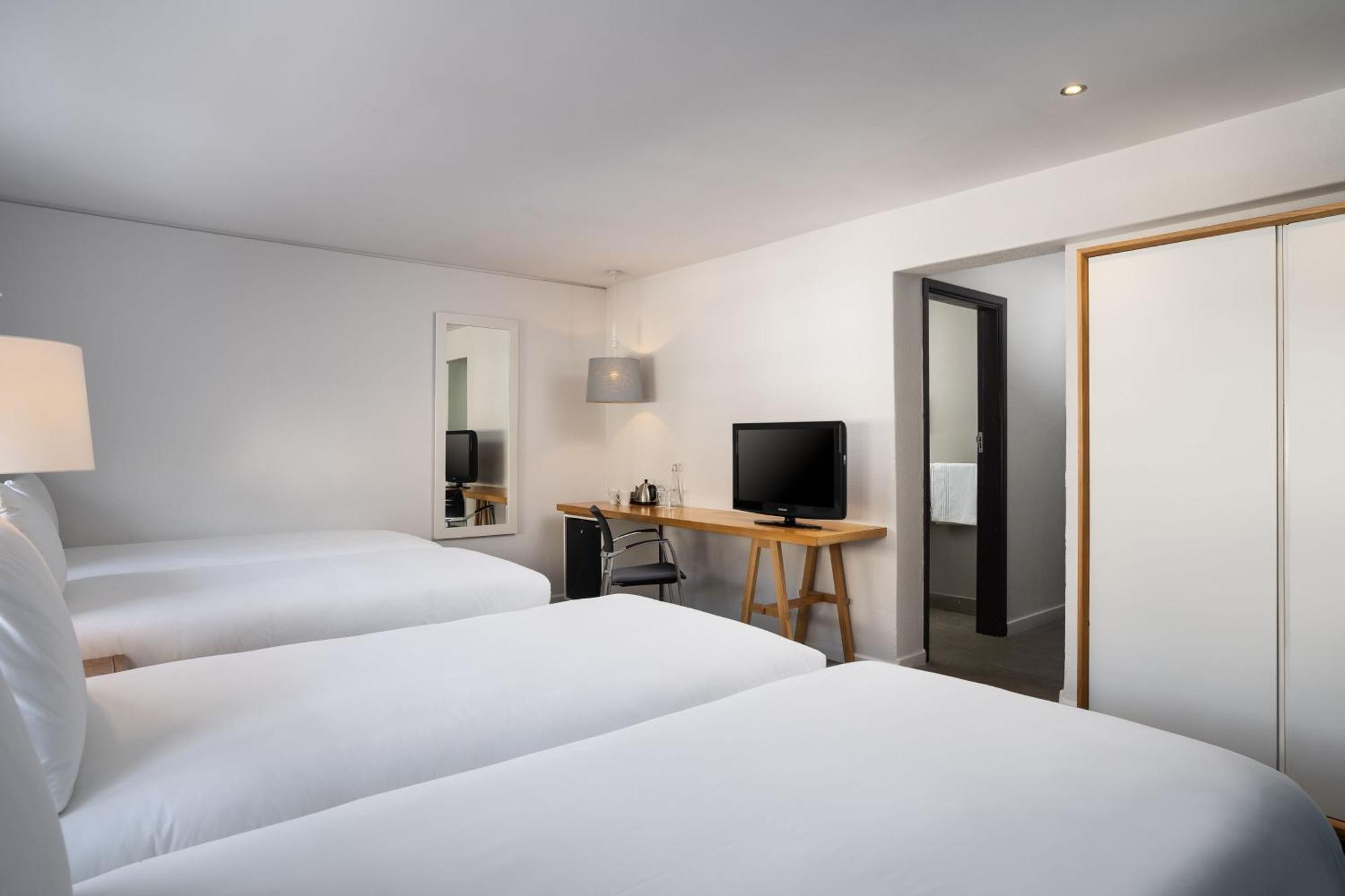 Large Quadruple Room,1544492902:JPEG