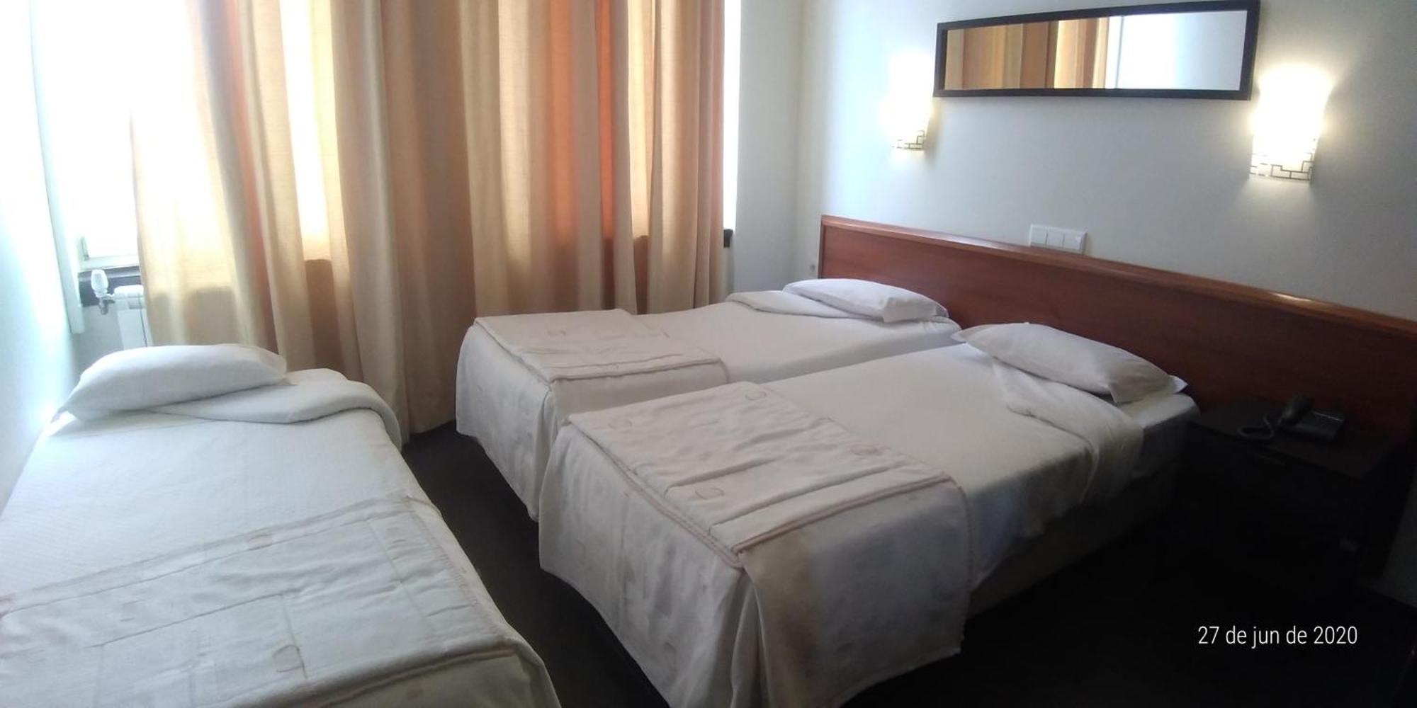 Triple Room,1588053096:JPEG