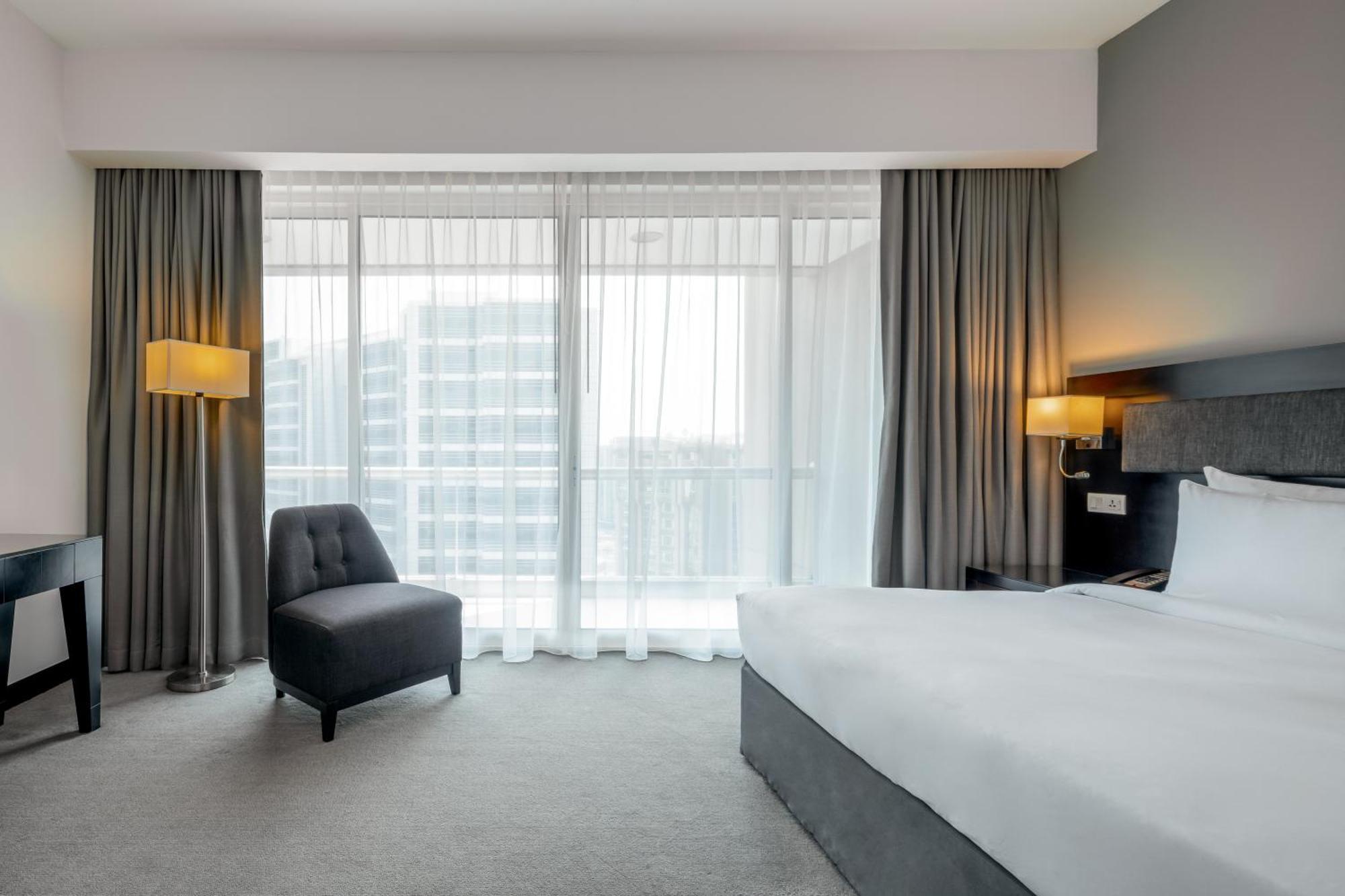One-Bedroom Apartment City View