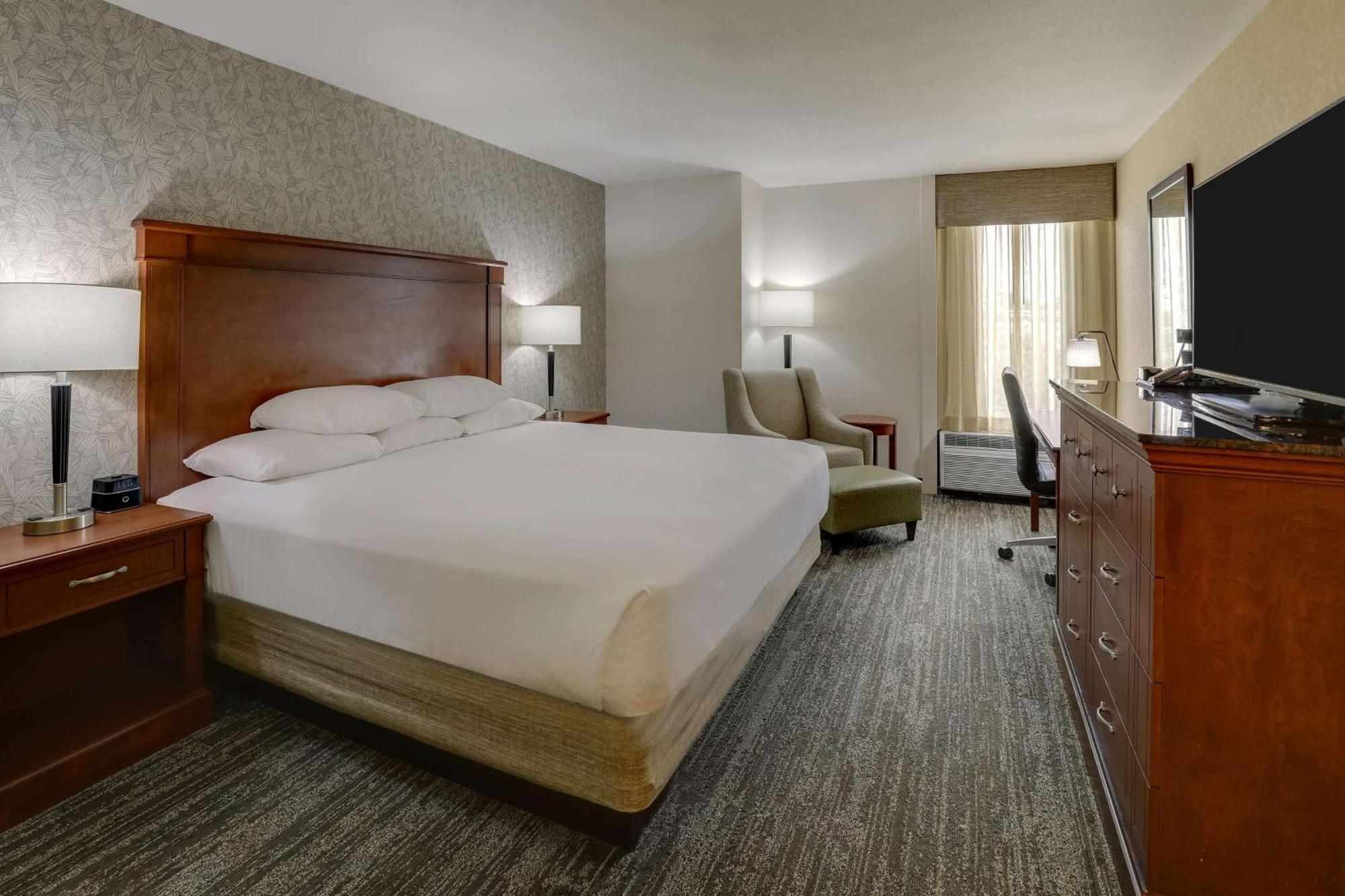 Deluxe King Room,1541720179:JPEG