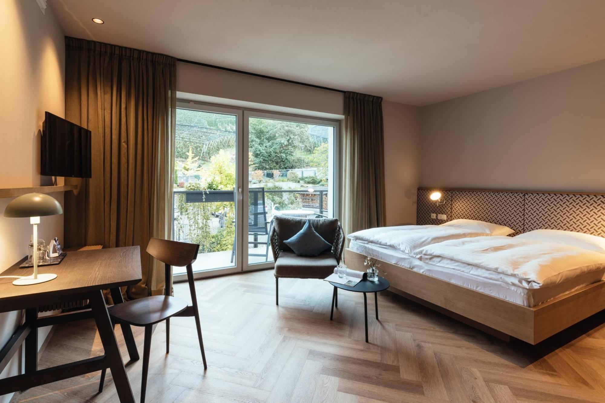 Double Room with Balcony,1542155299:JPEG