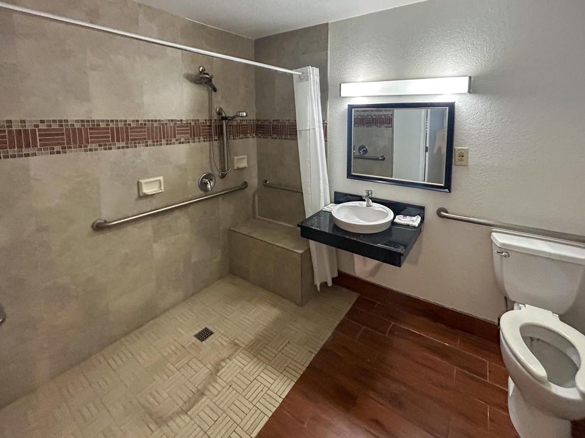 Queen Room with Two Queen Beds - Disability Access - Non-Smoking