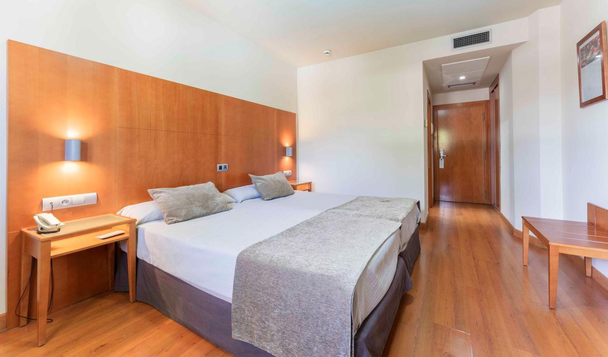 Double or Twin Room,1543320292:JPEG