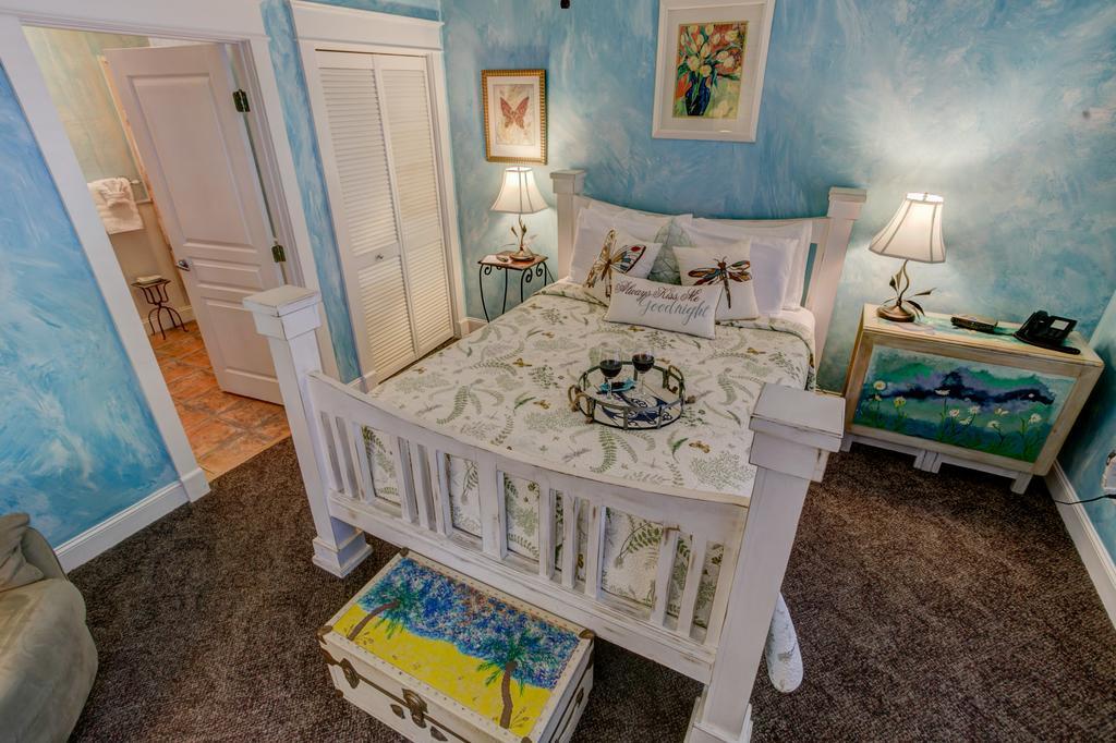 Deluxe Queen Suite -Pet Friendly