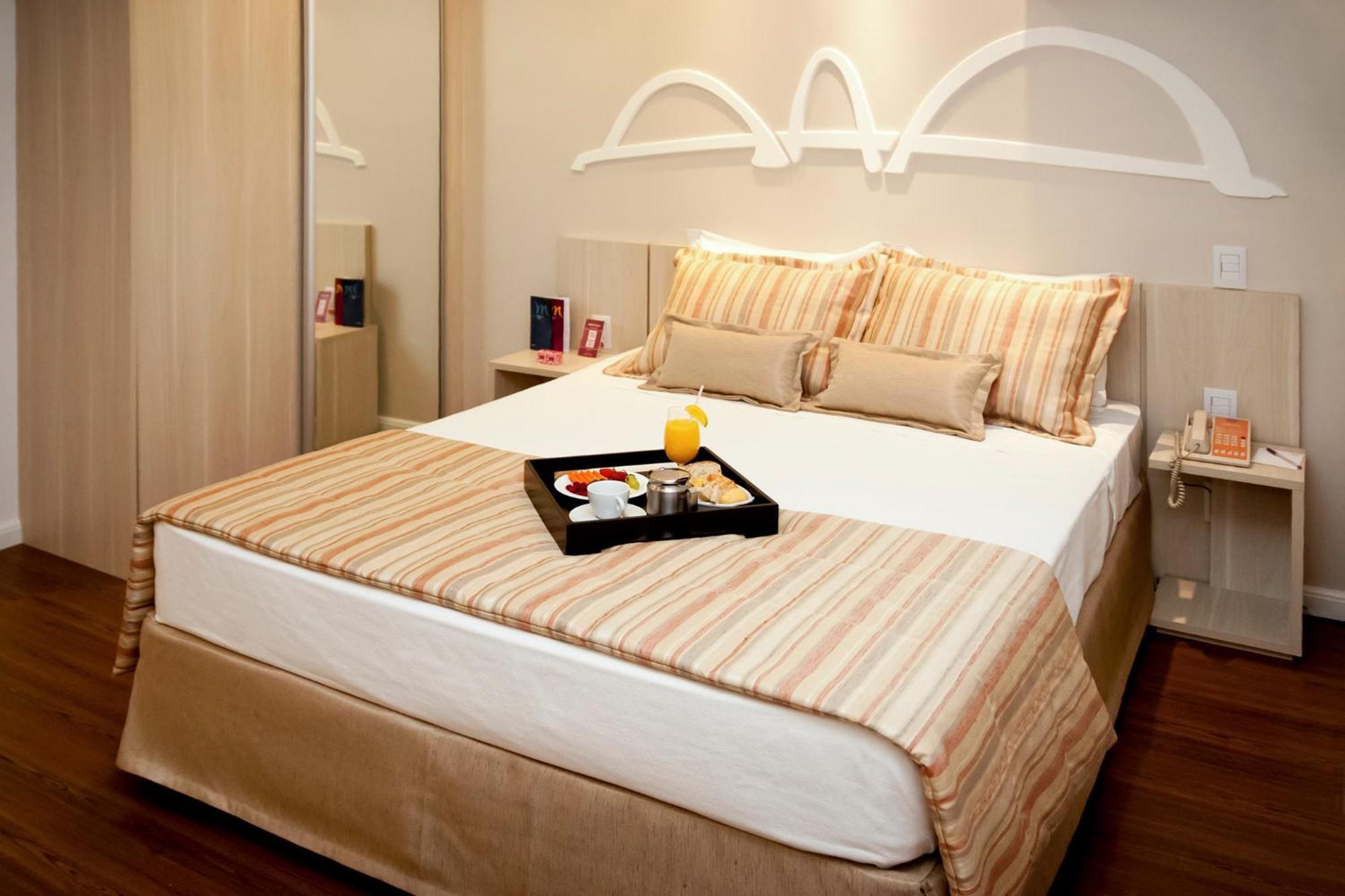 Junior Queen Suite,1544068723:JPEG