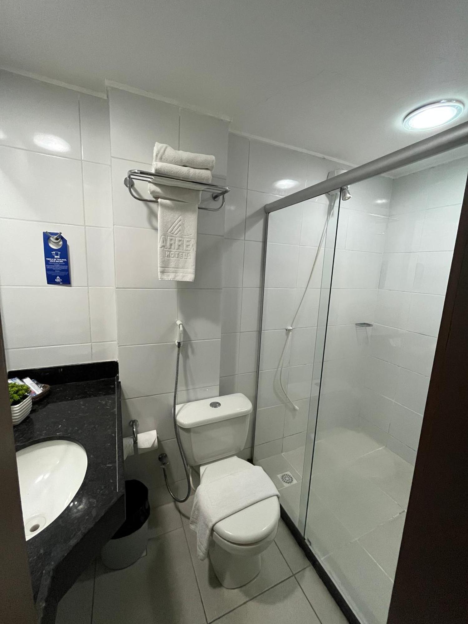 Quarto com 2 Camas de Solteiro