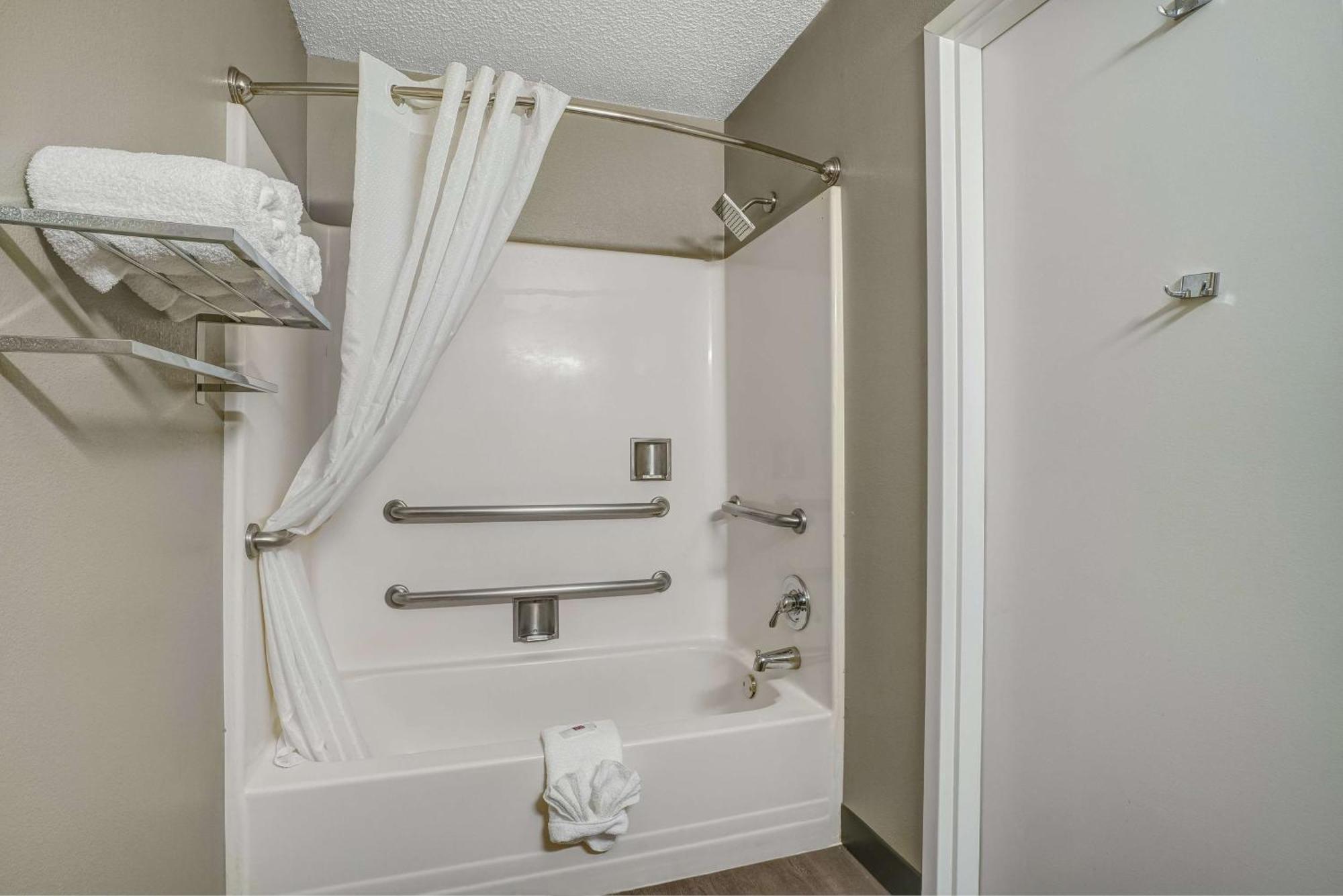 Double Room - Disability Access - Non-Smoking