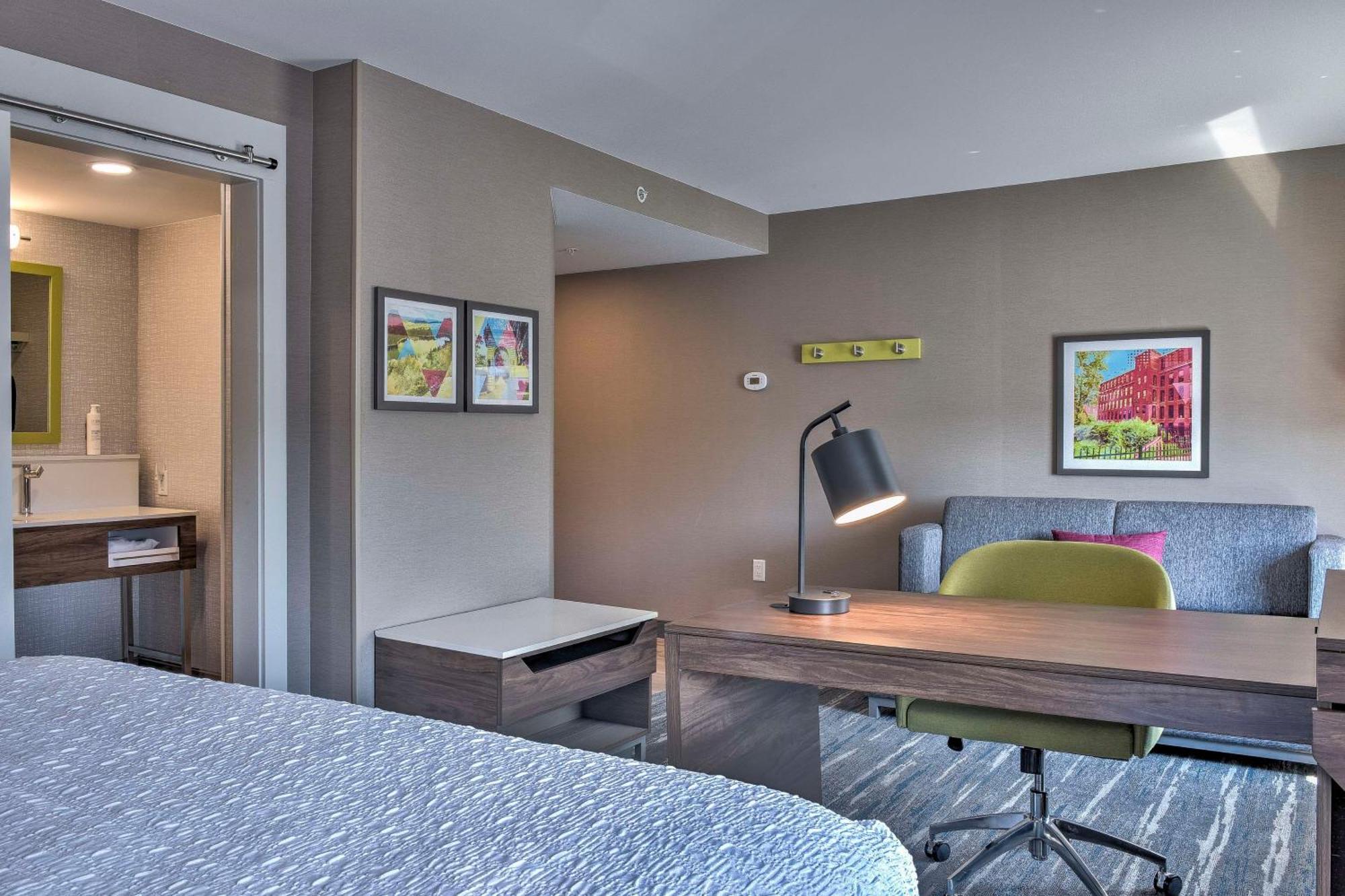 King Studio Suite