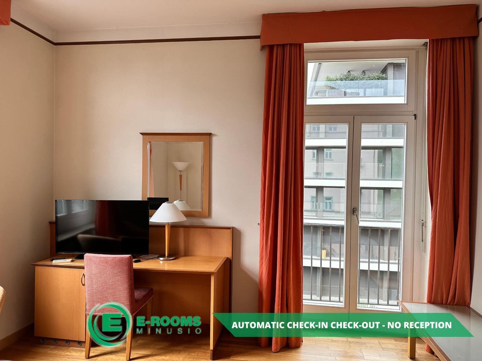 Camera Familiare con Vista Lago