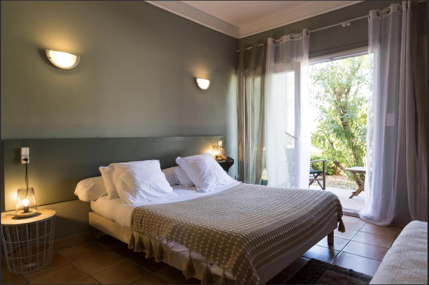 Chambre Double - Vue sur Jardin