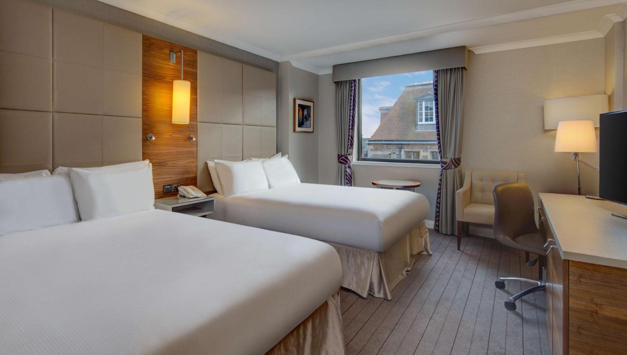 Tweepersoonskamer met 2 Tweepersoonsbedden