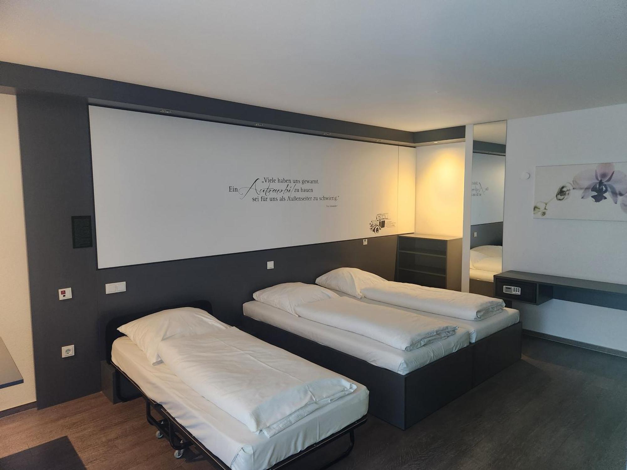 Dreibettzimmer