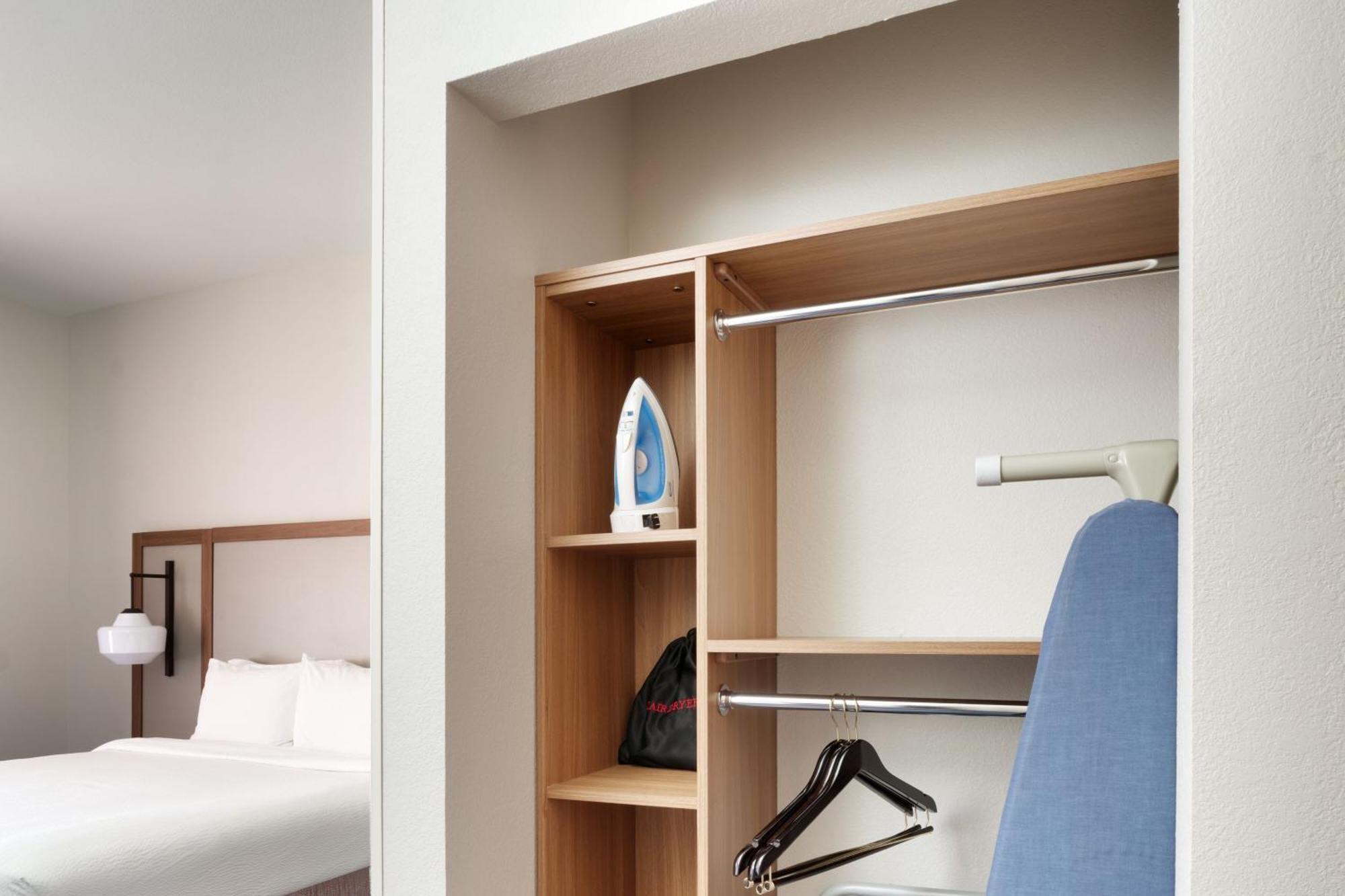 King Room - Hearing Accessible