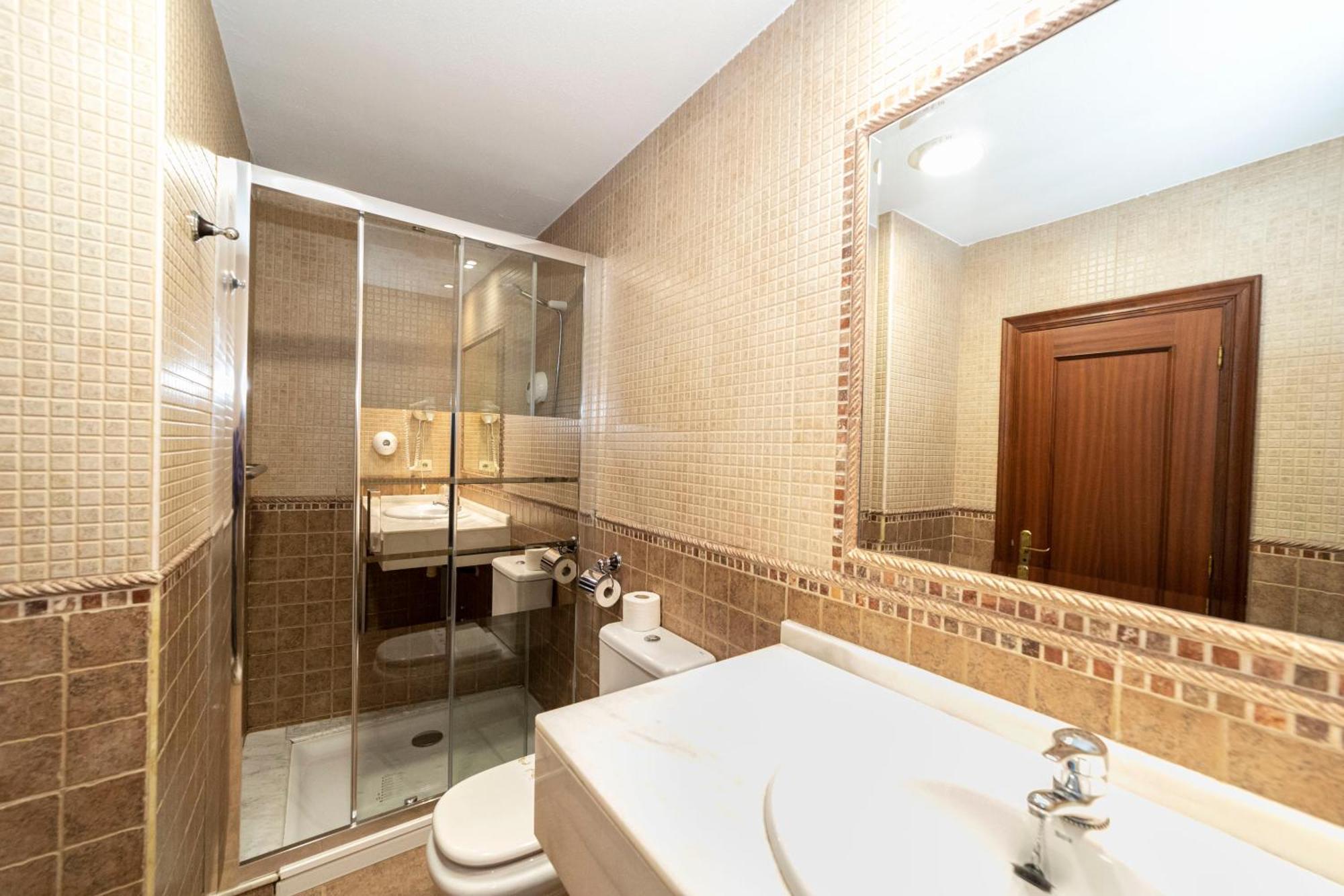 Triple Room,1548734164:JPEG