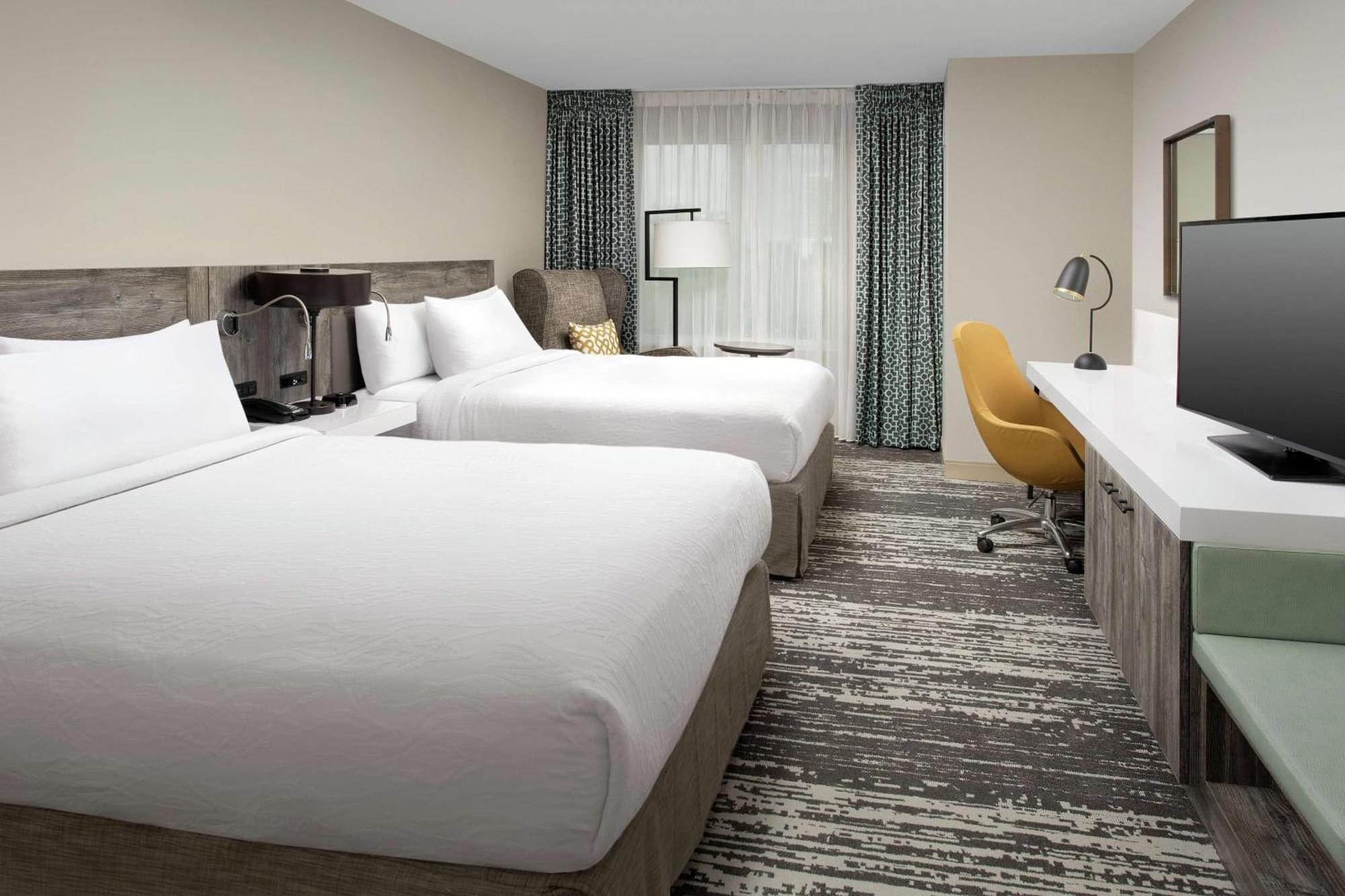 Queen Room with Two Queen Beds,1548818527:JPEG