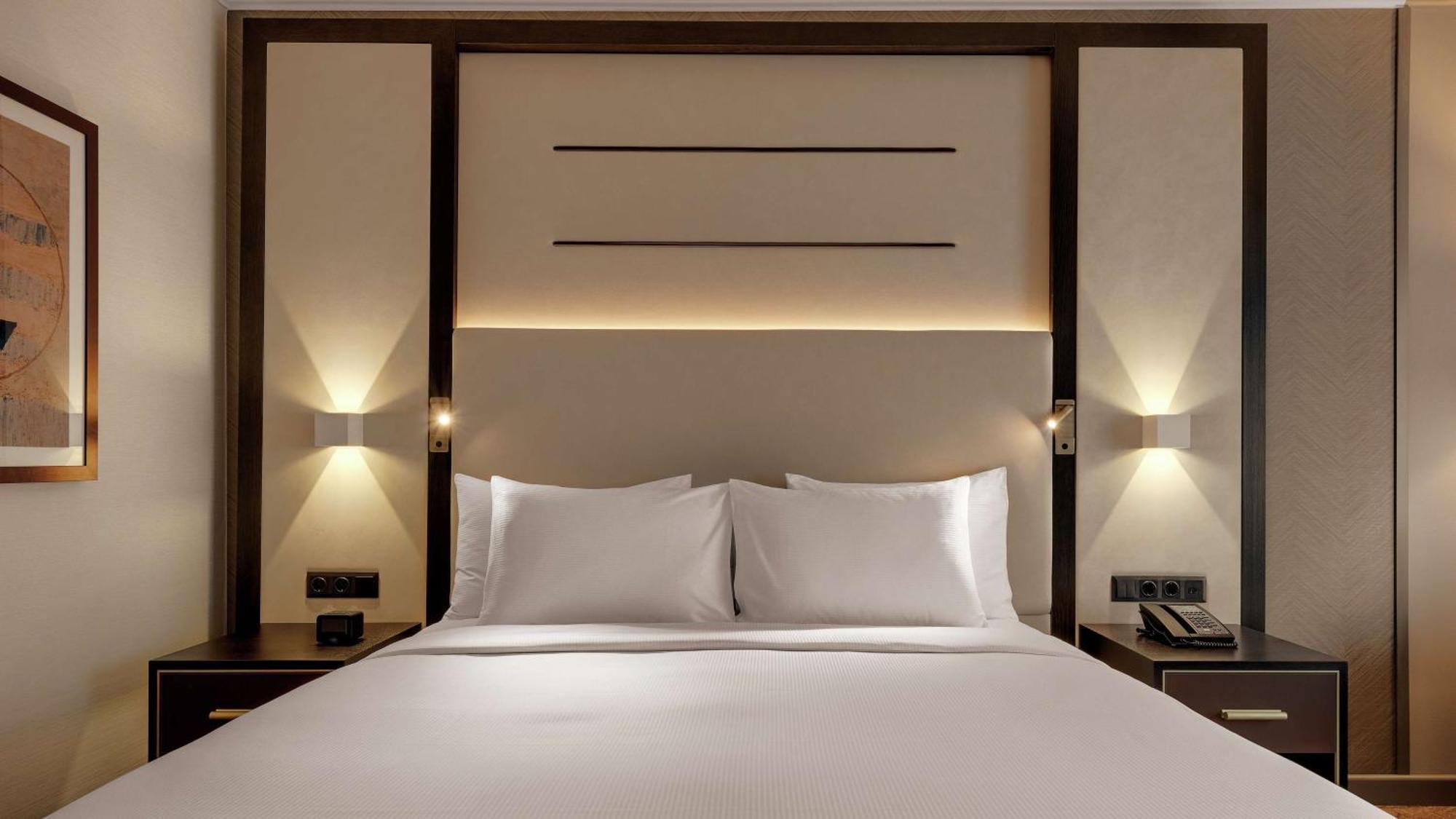 Kamer met Kingsize Bed en Uitzicht op de Binnenplaats
