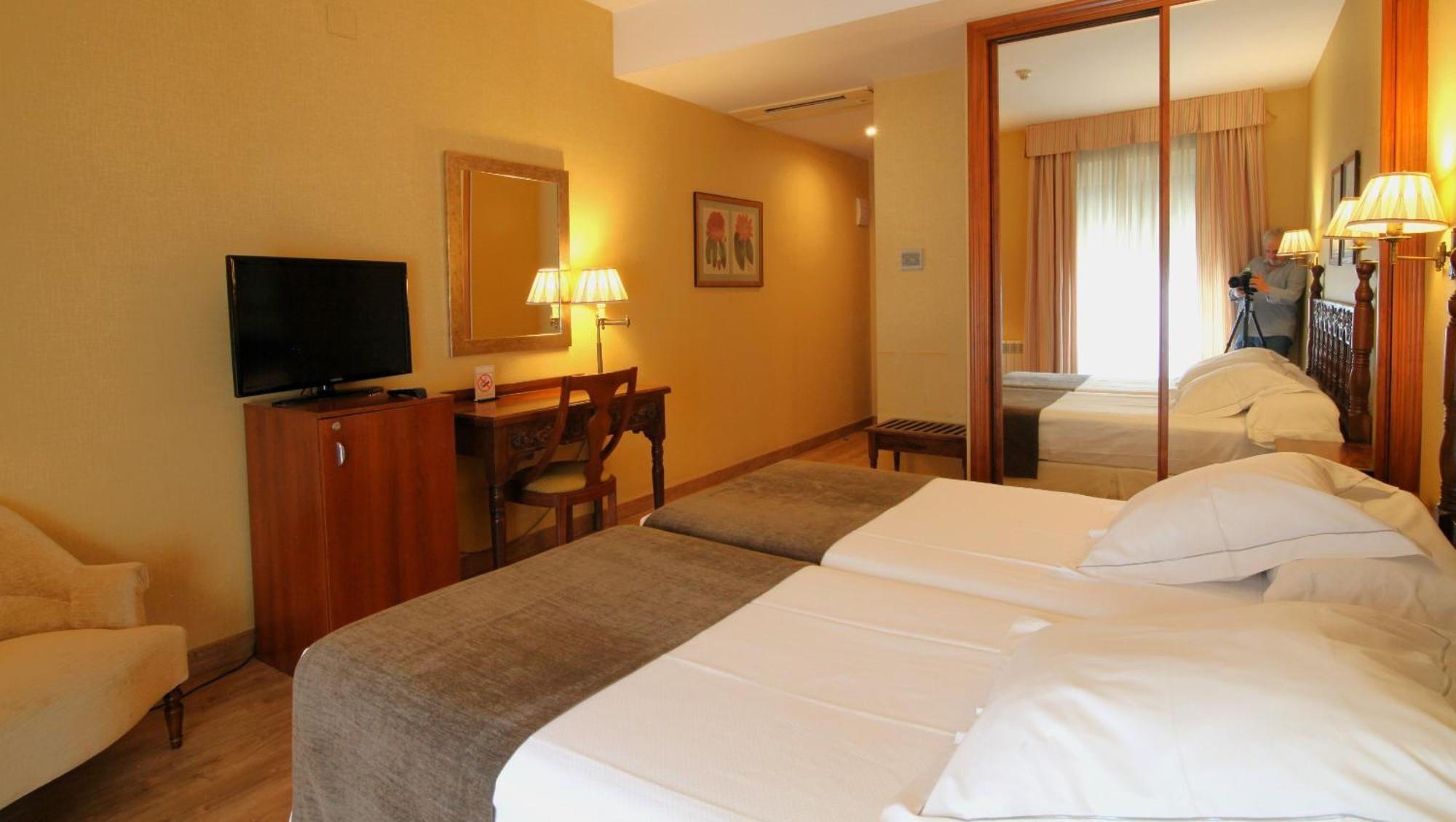 Chambre Double ou Lits Jumeaux