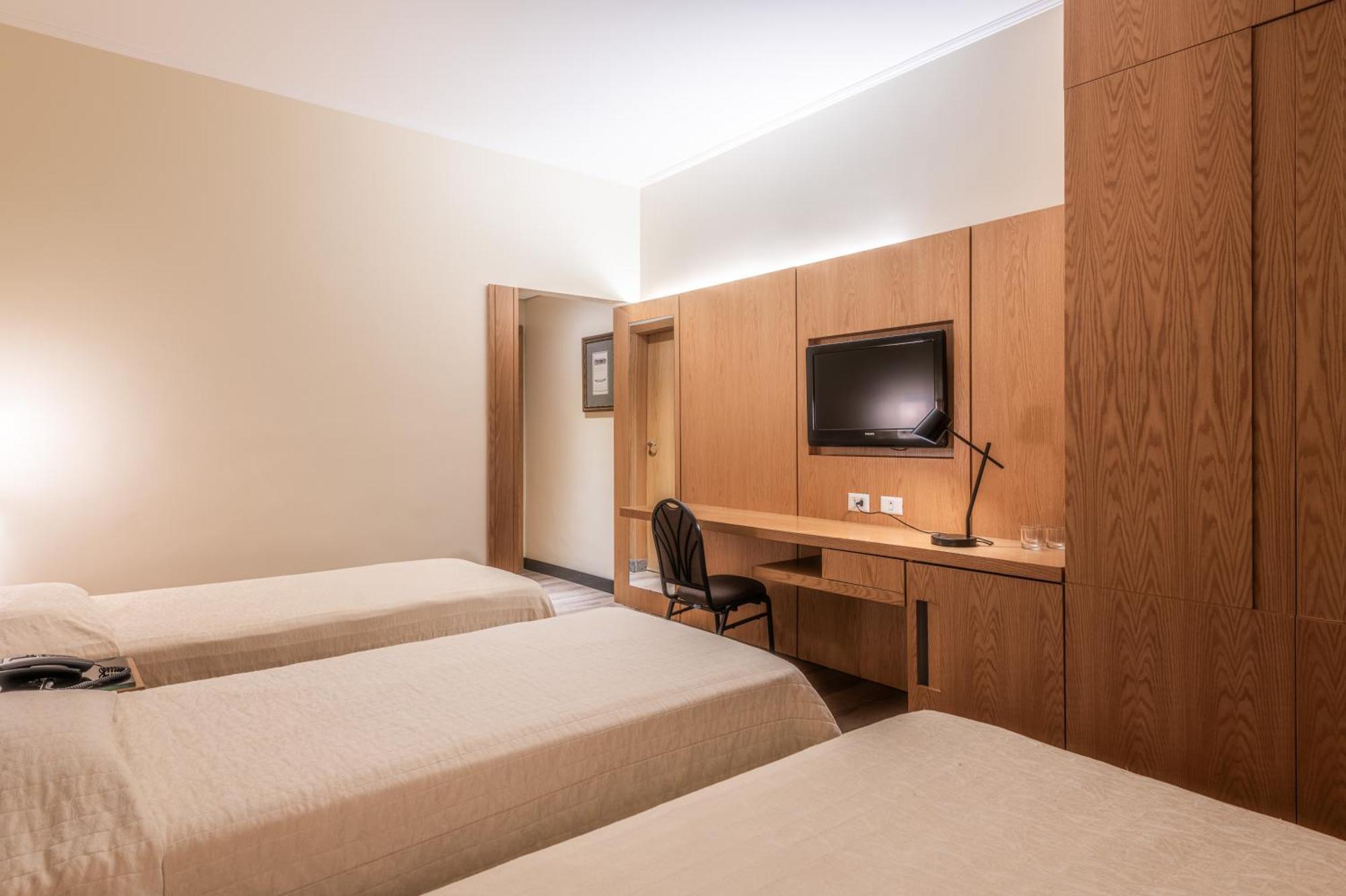 Quarto Triplo - Acesso a Pessoas com Mobilidade Condicionada