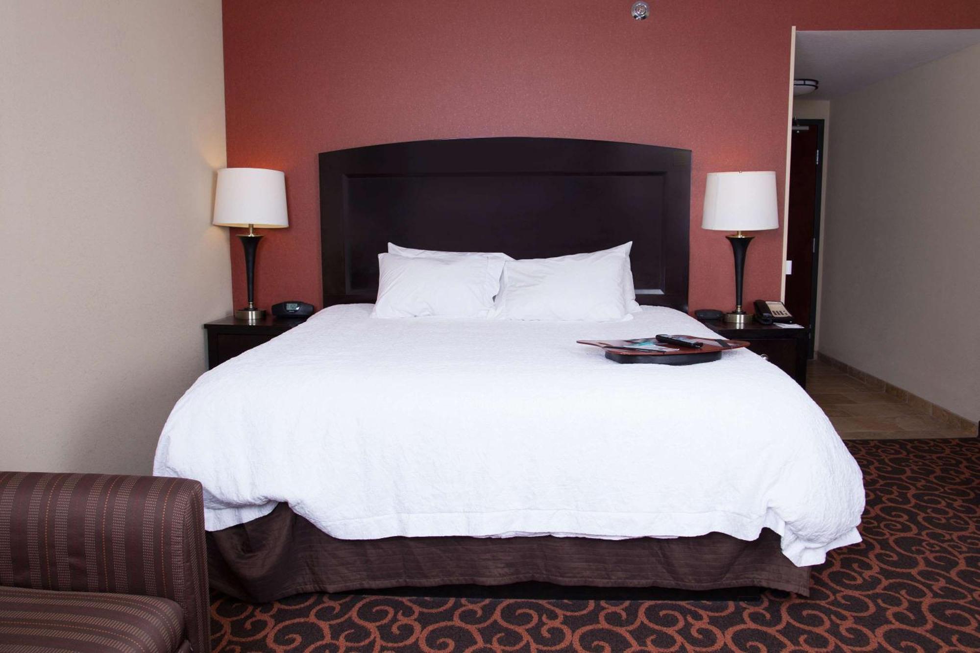 King Room with Sofa Bed - Non-Smoking