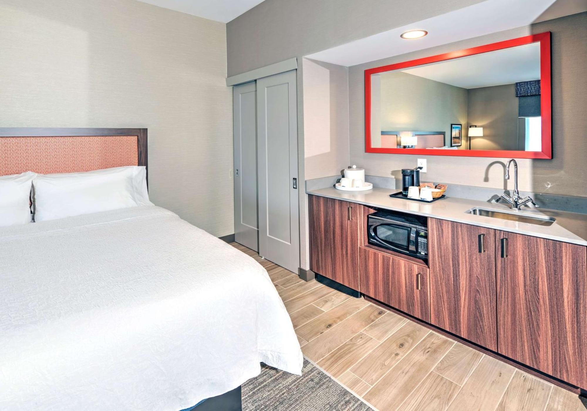 Queen Room with Two Queen Beds - Disability Access/Non-Smoking