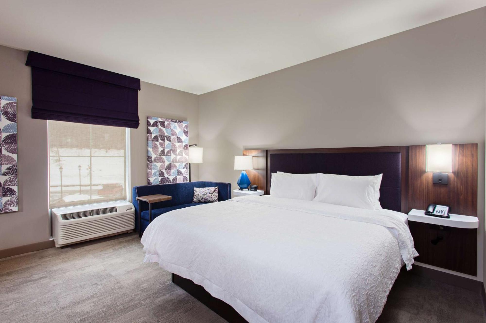 King Room - Hearing Access/Non-Smoking