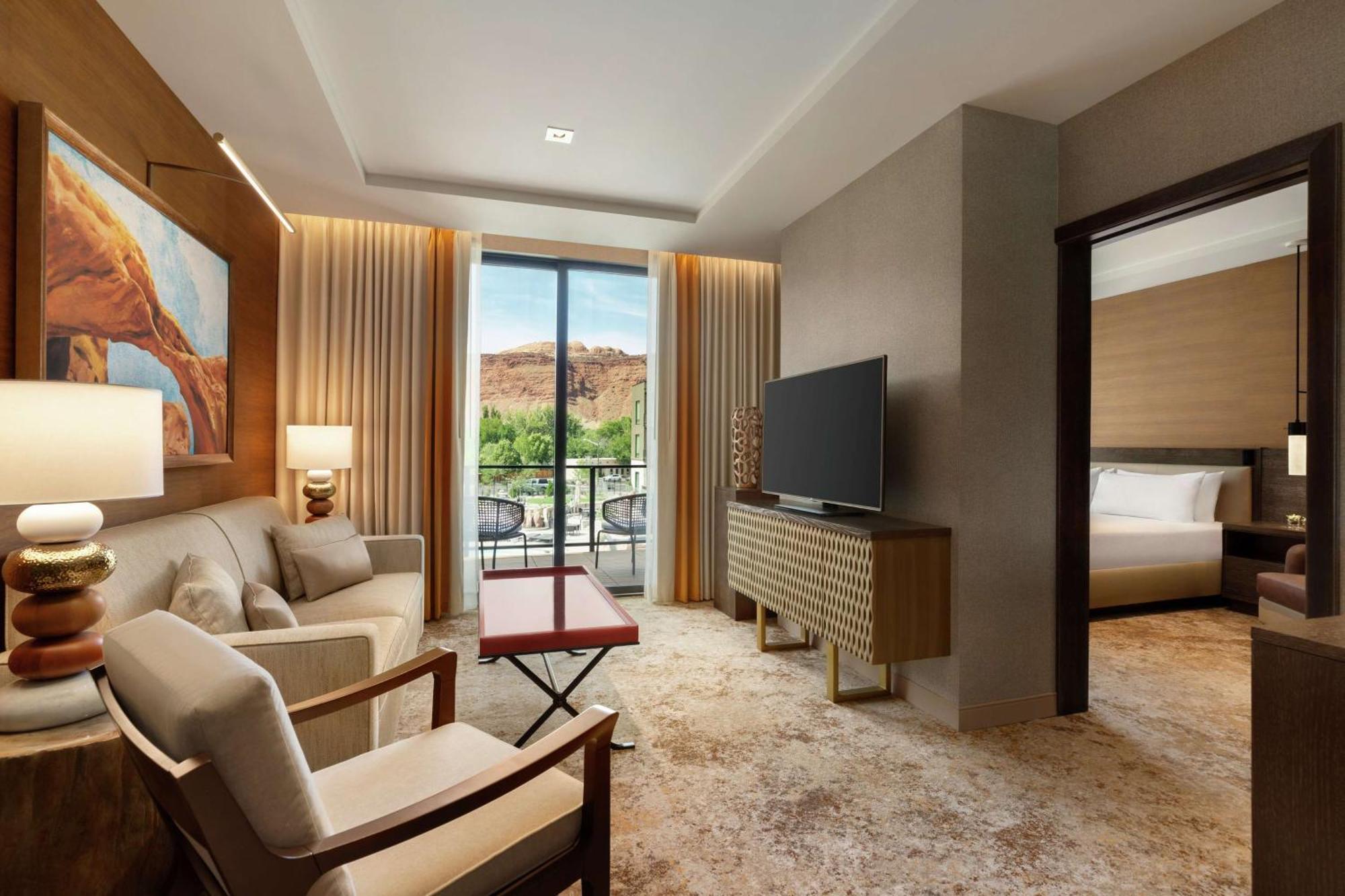 One-Bedroom King Suite