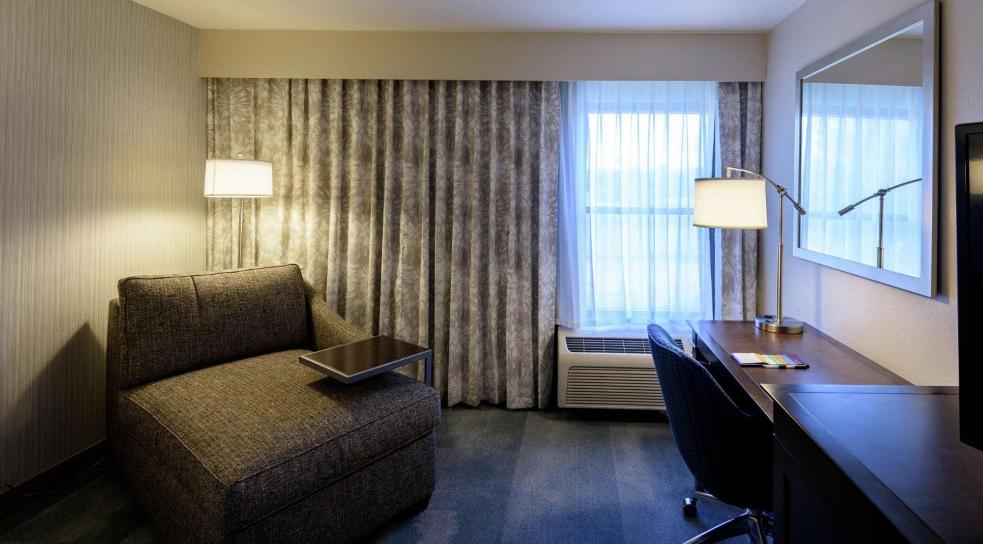 Executive King Room - Non-Smoking